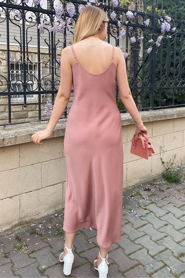 LİLA ASKILI SATEN ELBİSE
