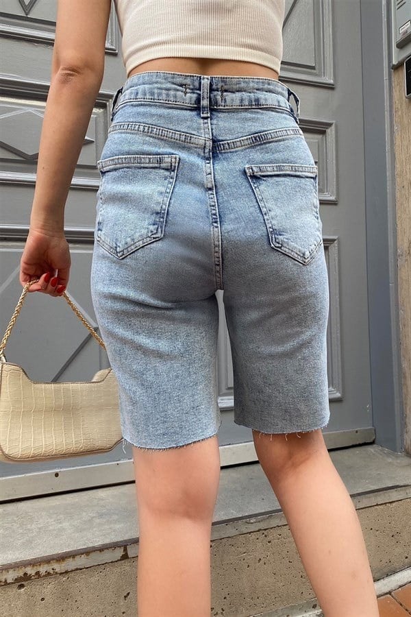 MAVİ KESİK PAÇA BERMUDA JEAN ŞORT