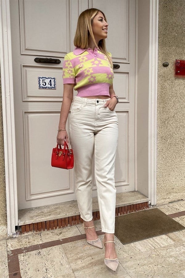 PEMBE SARI ÇİÇEK DESENLİ POLO YAKA KISA KOL TRİKO BLUZ