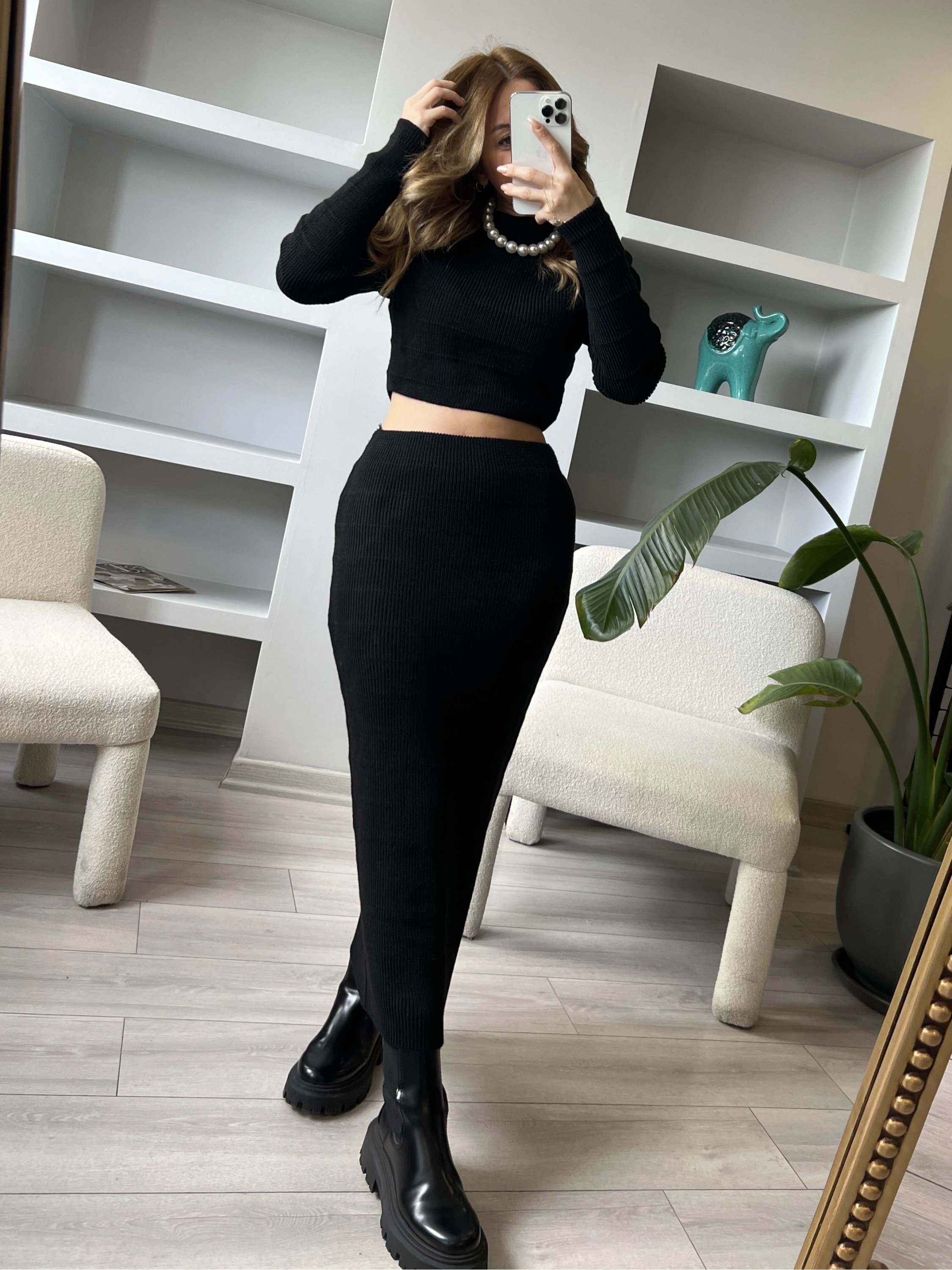 Siyah Kendinden Çizgili Triko Takım