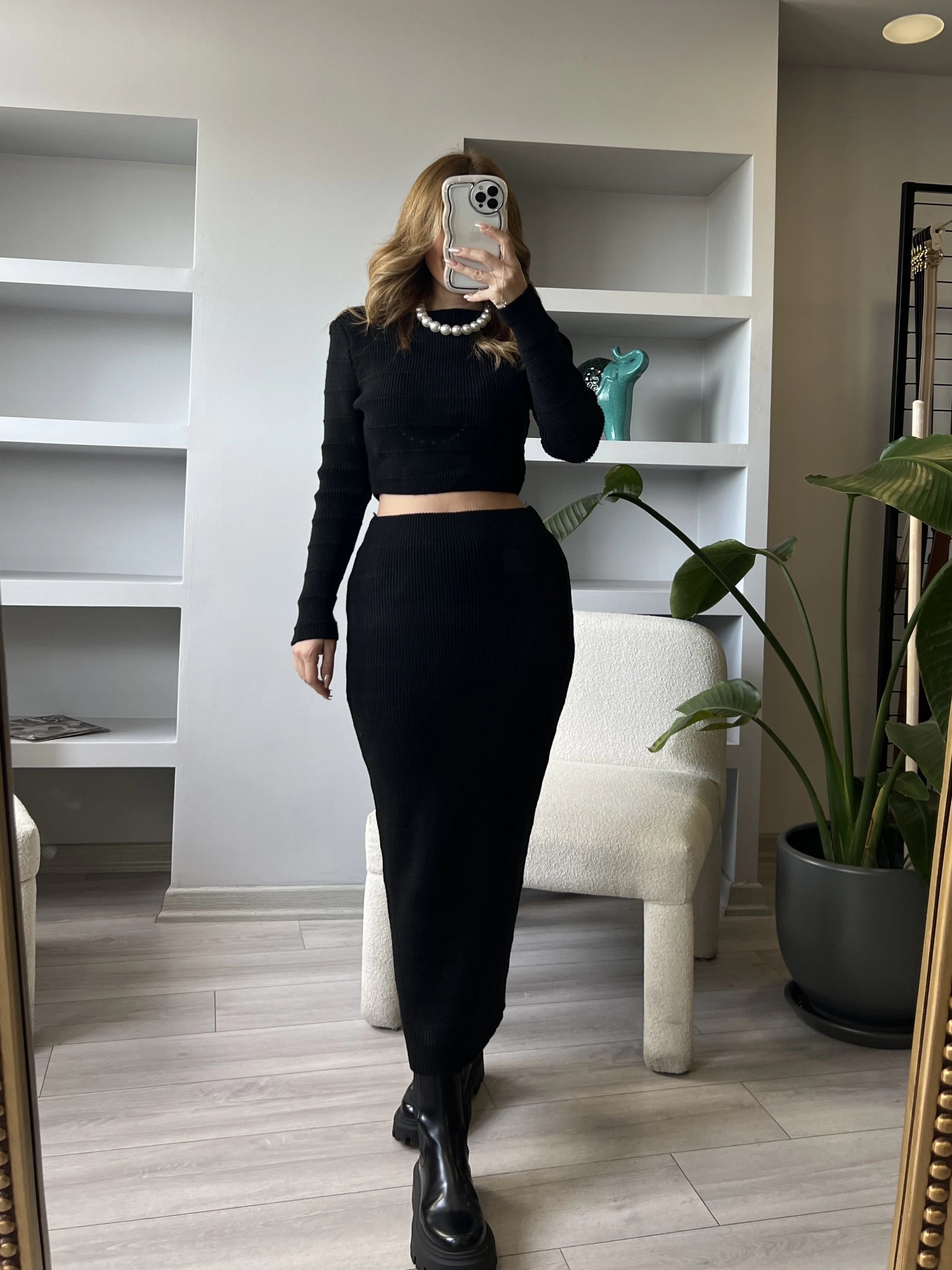 Siyah Kendinden Çizgili Triko Takım