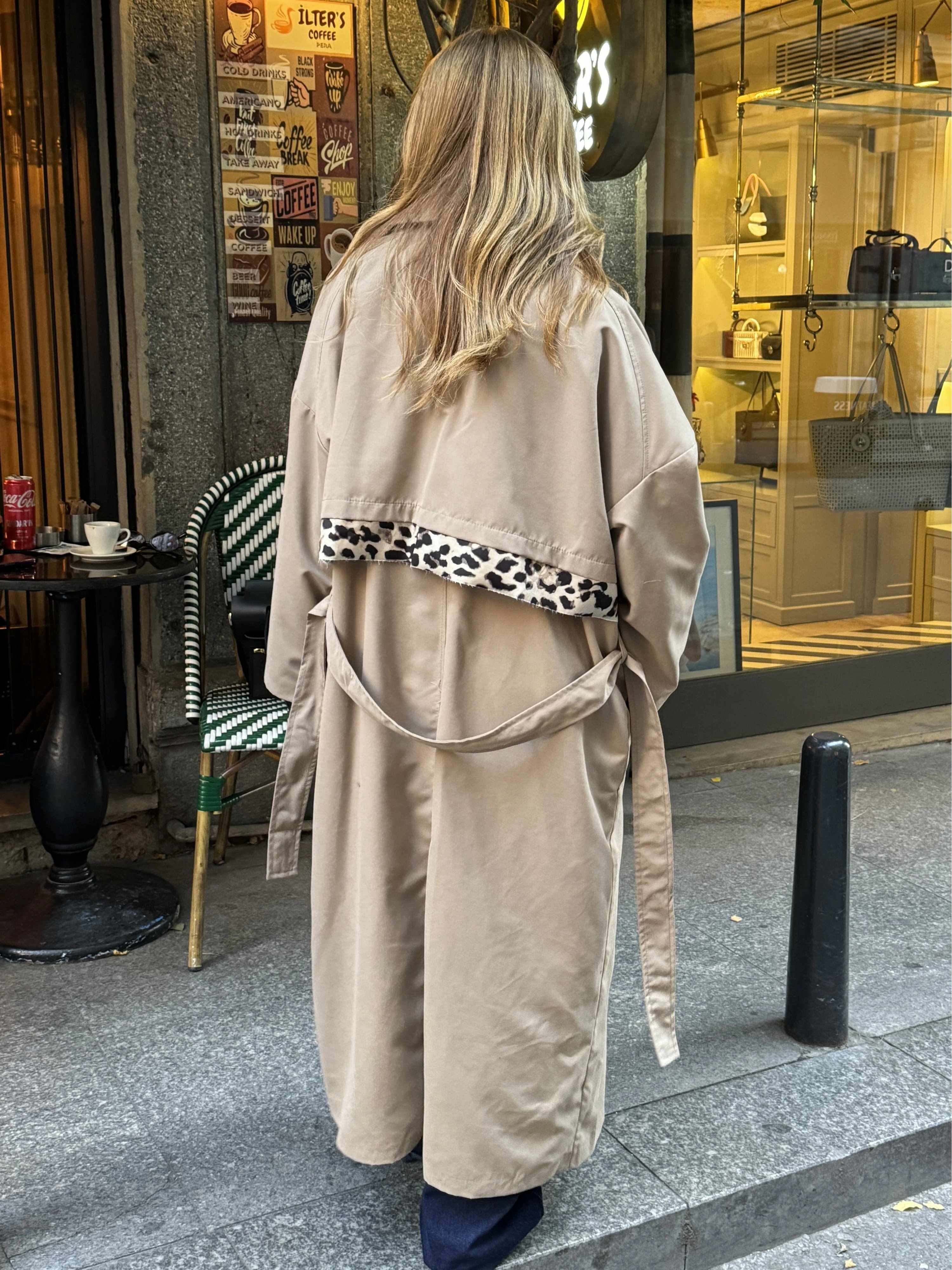 Vizon Leopar Detaylı Kuşaklı Oversize Trençkot