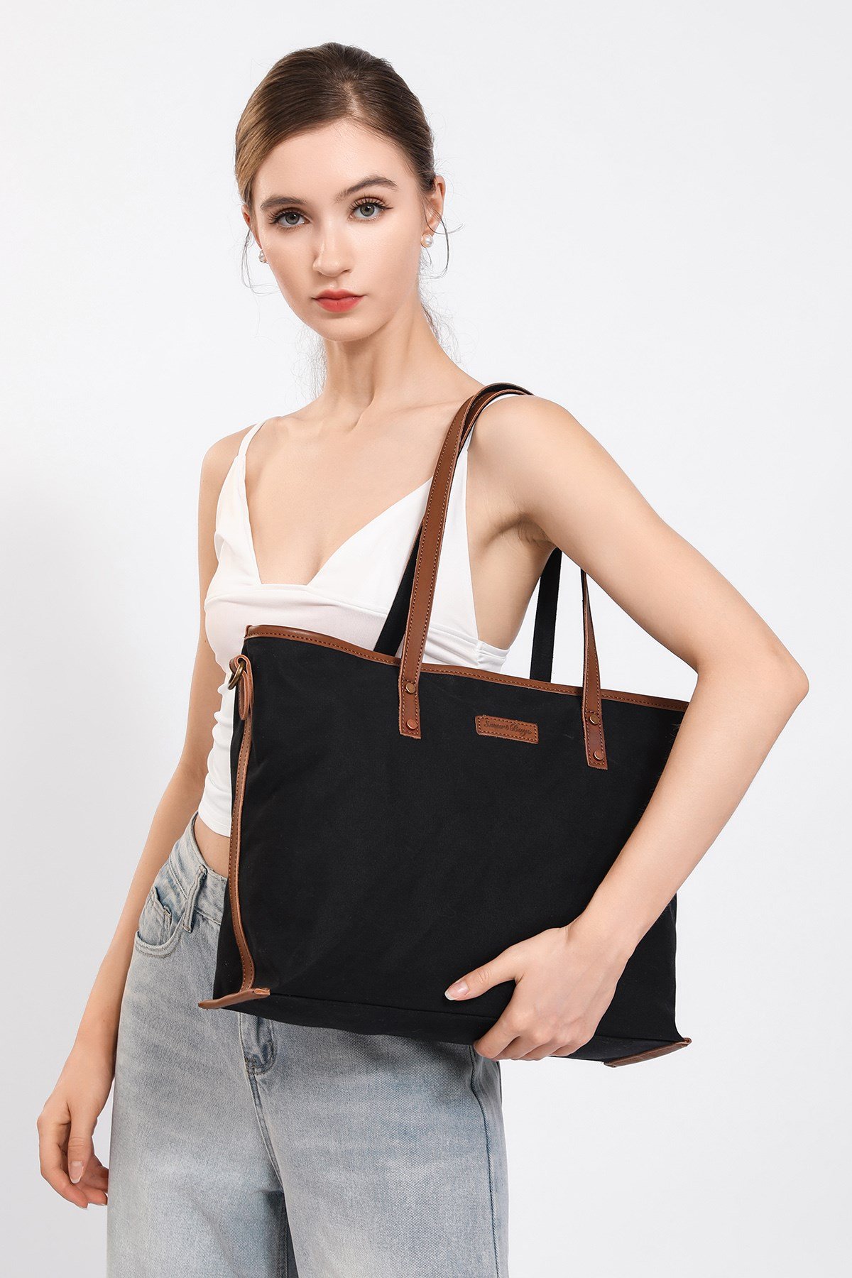 Smart Bags Siyah Kadın Omuz Çantası Büyük Boy Kanvas Kumaş Hakiki Deri Detaylı