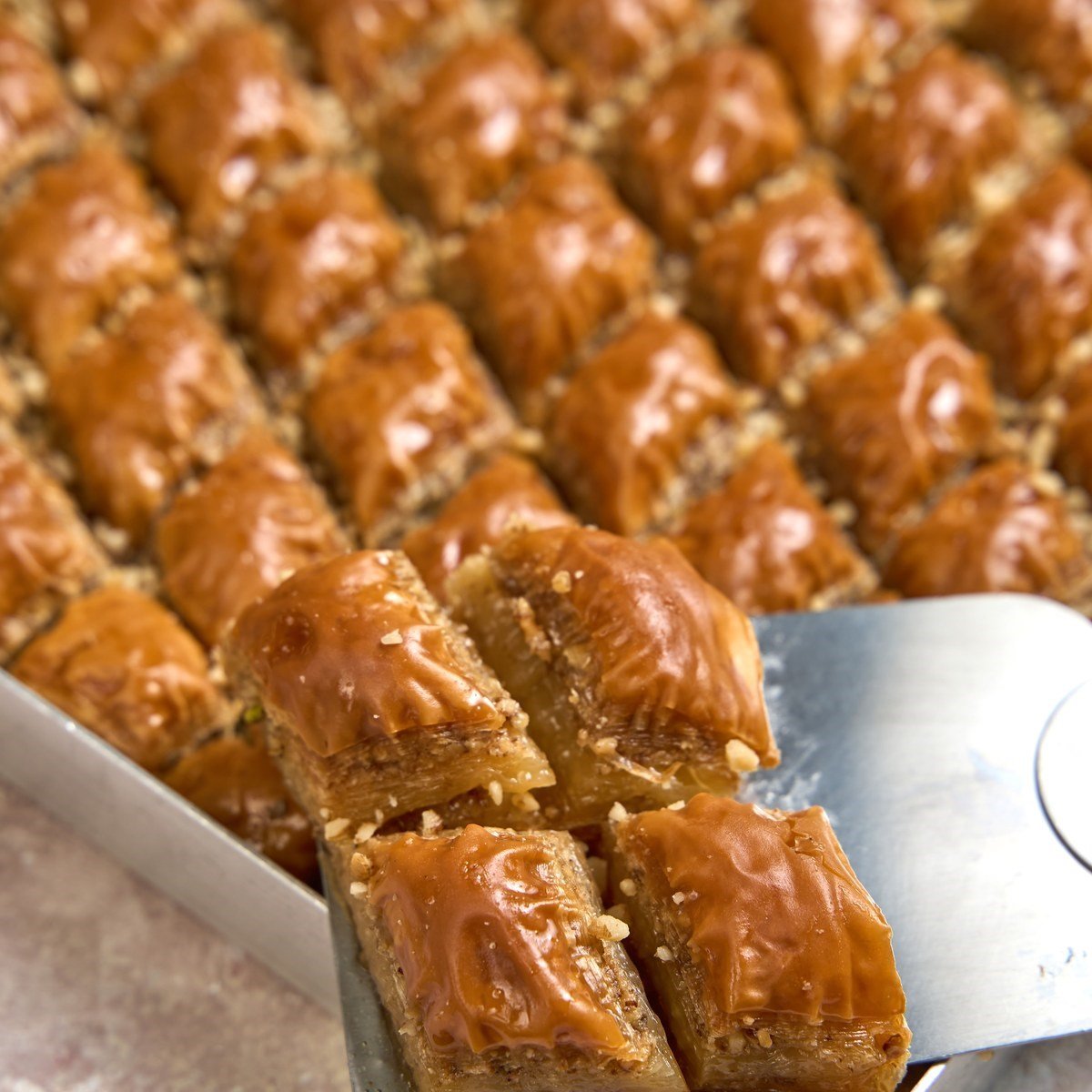 el-yapimi-tereyagli-cevizli-ev-baklava-09-4b0.jpg