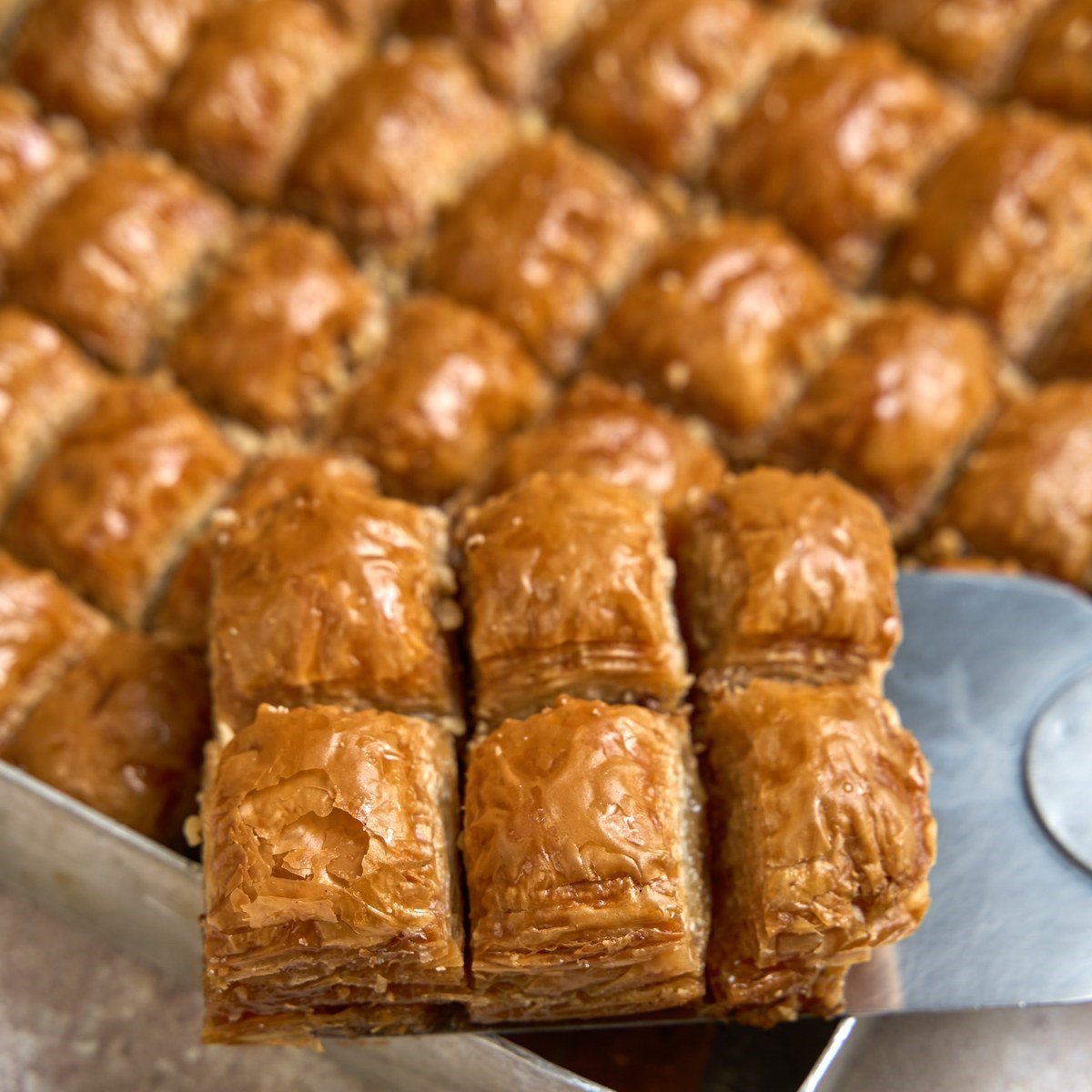 klasik-kare-cevizli-baklava-4-kg-36a-47.jpg