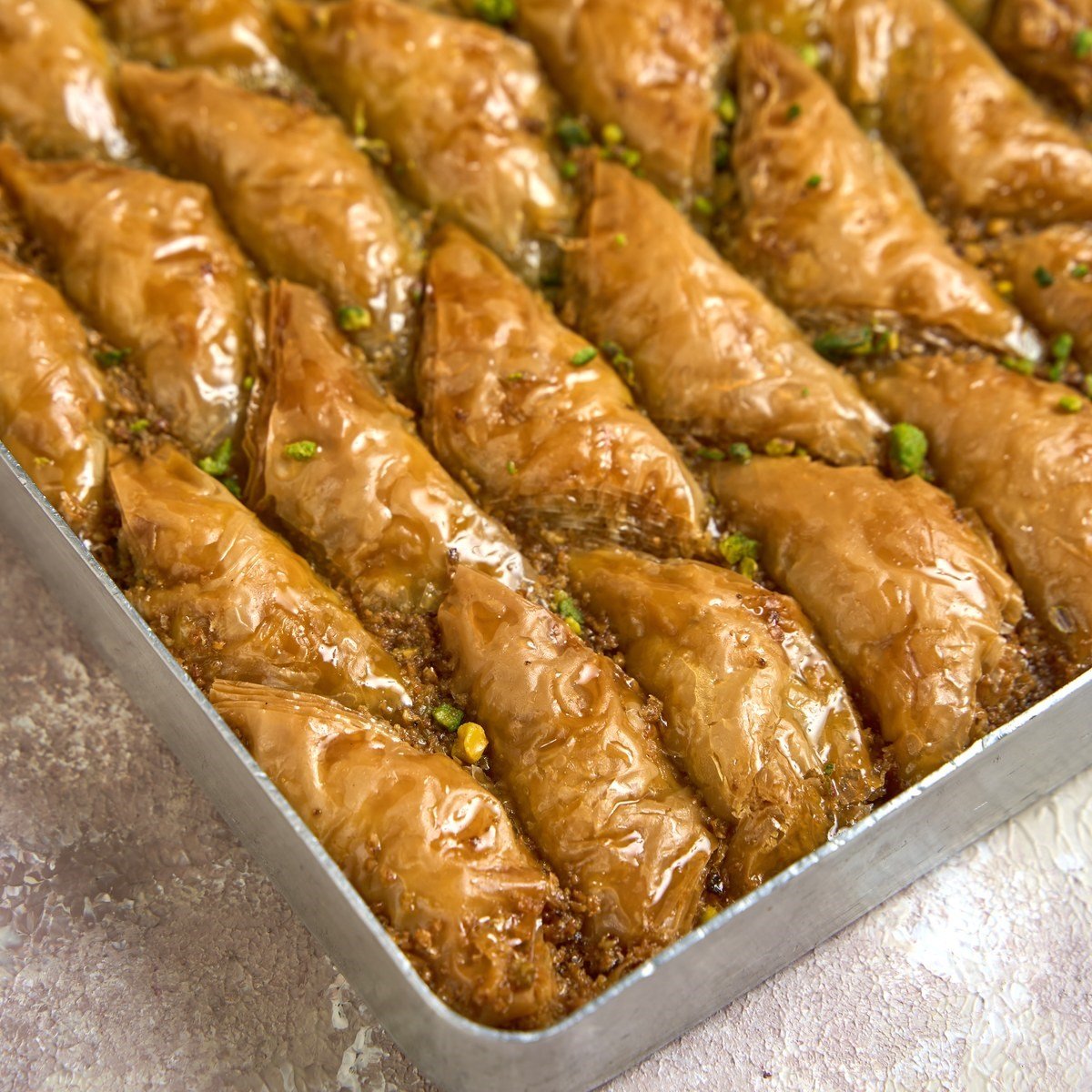 tereyagli-antep-fistikli-ankara-sarma--a640-4.jpg