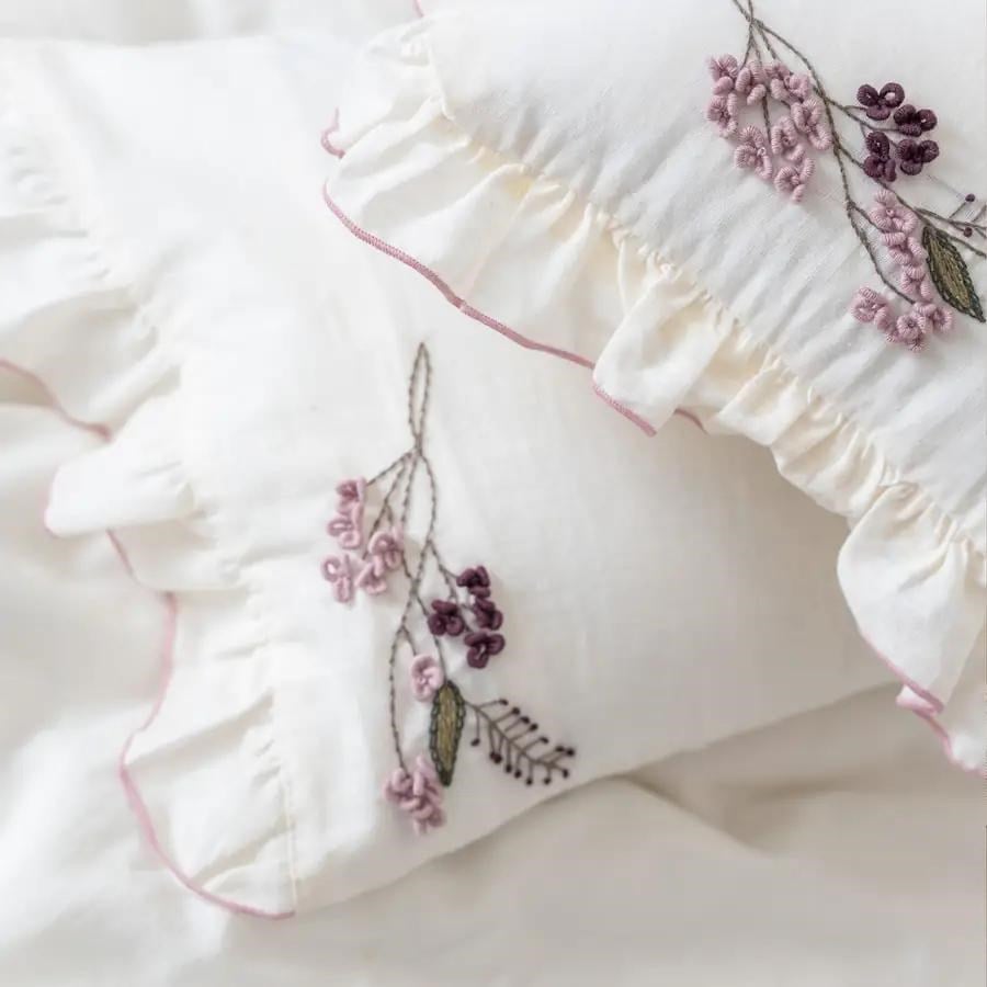 Ecocotton Olivia Kız Bebek Nevresim Takımı Organik Pamuk Keten El Nakışlı Krem