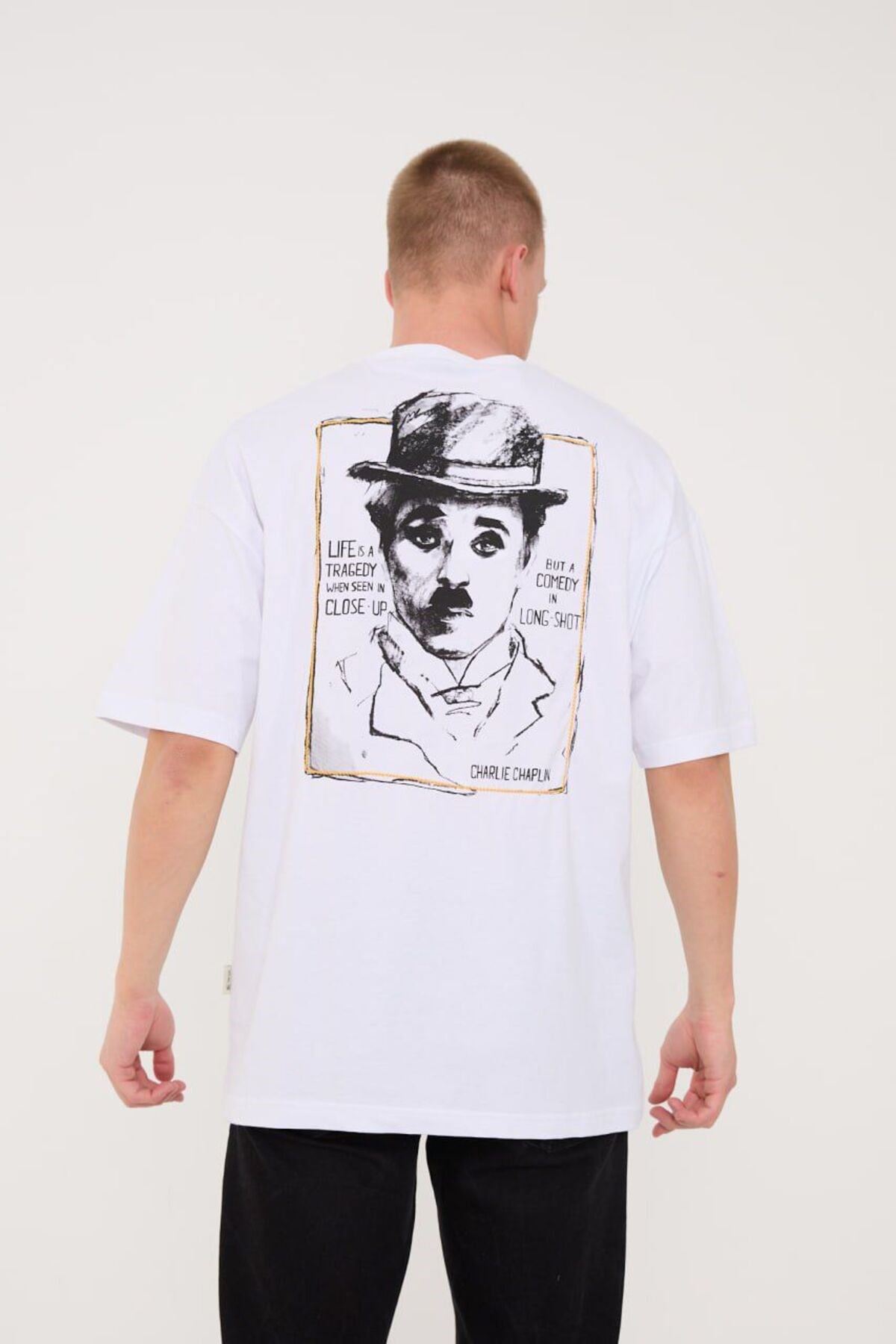 Charlie Chaplin Siyah-Beyaz Nakışlı Unisex T-shirt