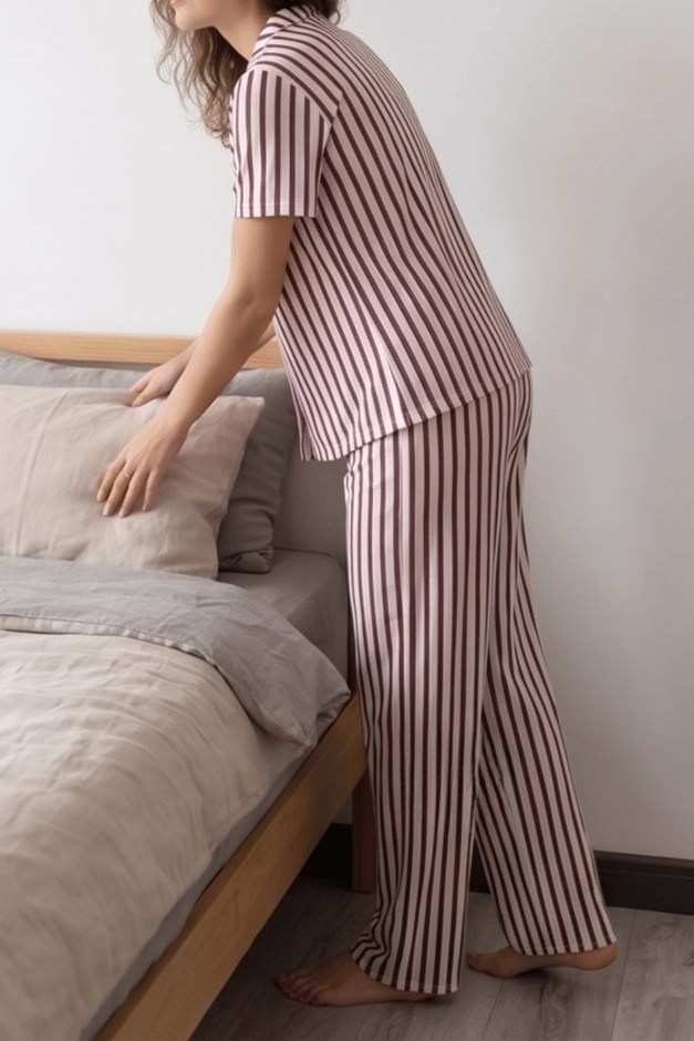 Bordo Beyaz Çizgili Pijama Takımı, Düğmeli Kısa Kollu Şeritli Pijama Seti