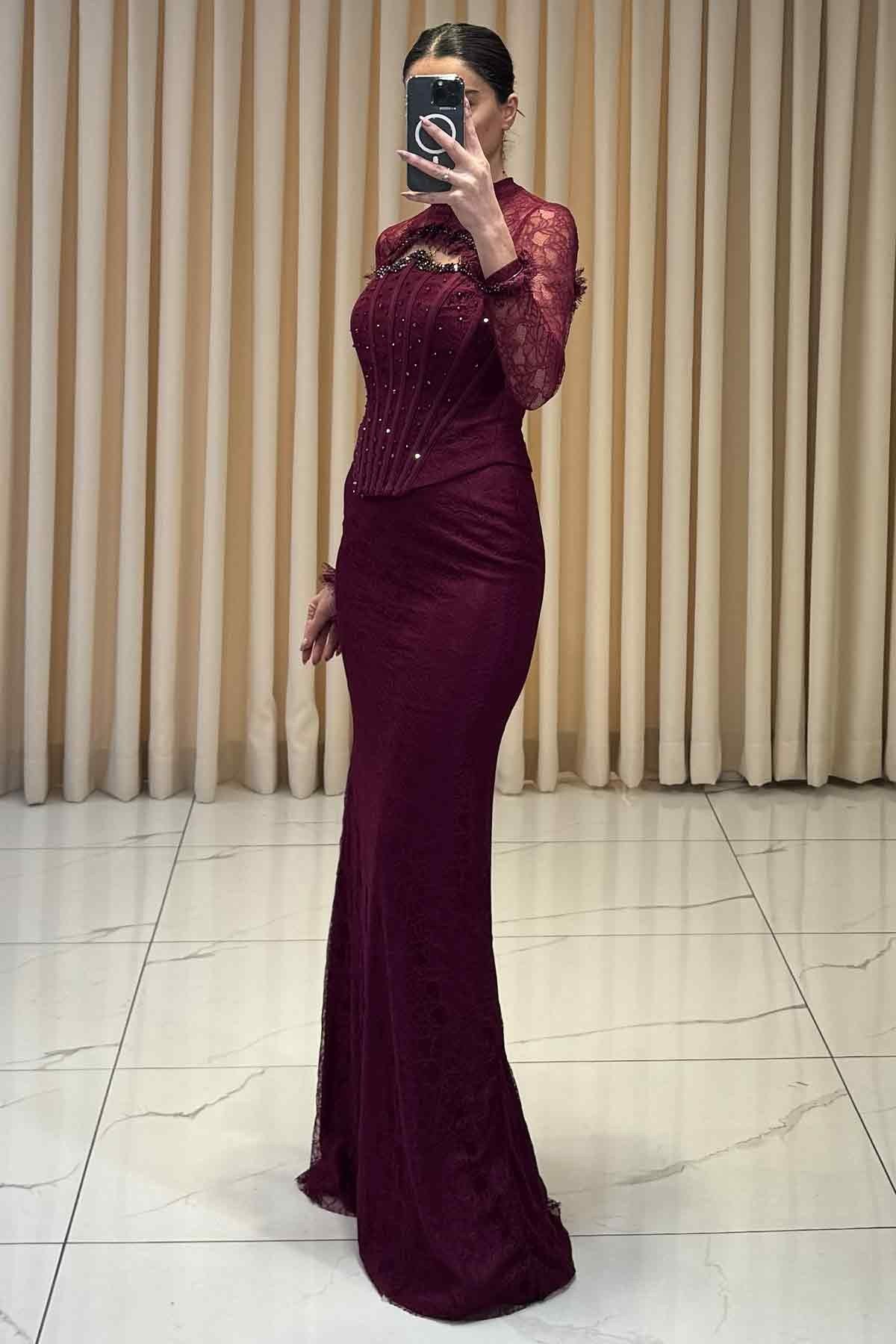Boncuk İşlemeli Bolerolu Balık Model Abiye Mürdüm