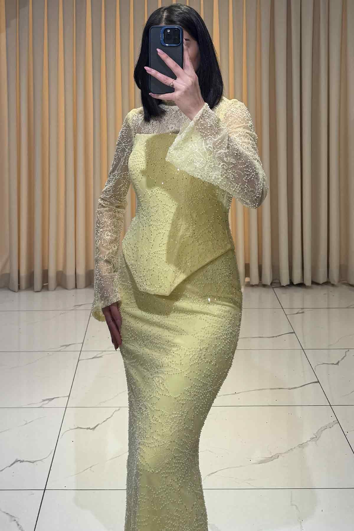 Boncuk İşlemeli Bolerolu Balık Model Abiye Sarı