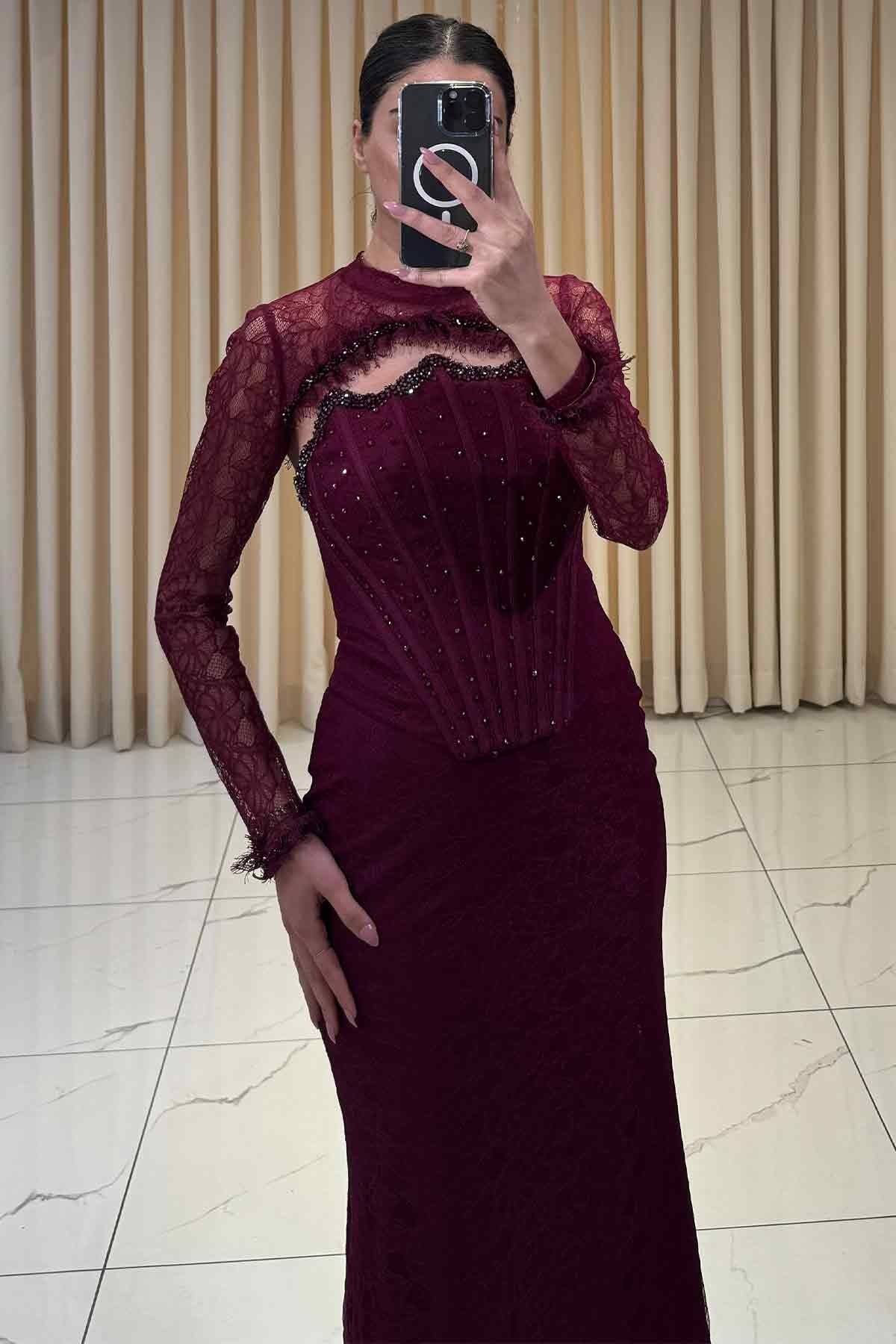 Boncuk İşlemeli Bolerolu Balık Model Abiye Mürdüm