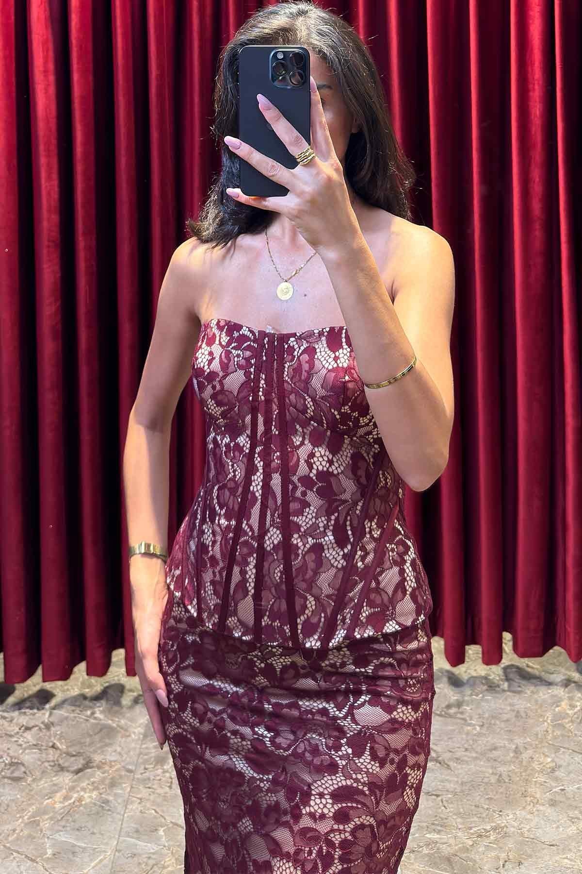 Çiçek Dantelli Beli Korsajlı Straplez Abiye Bordo