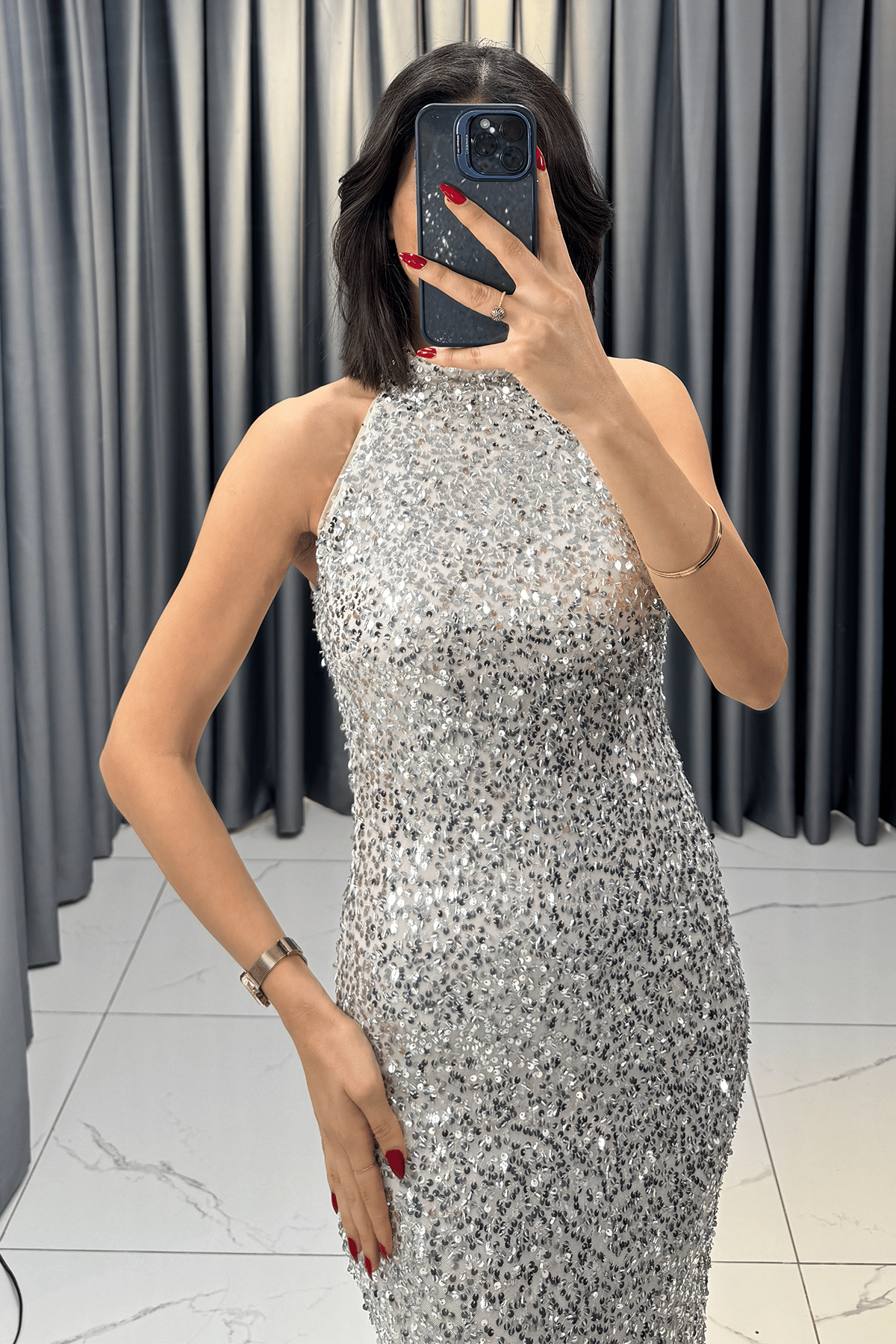 Halter Yaka Payetli Yırtmaçlı Abiye Bej