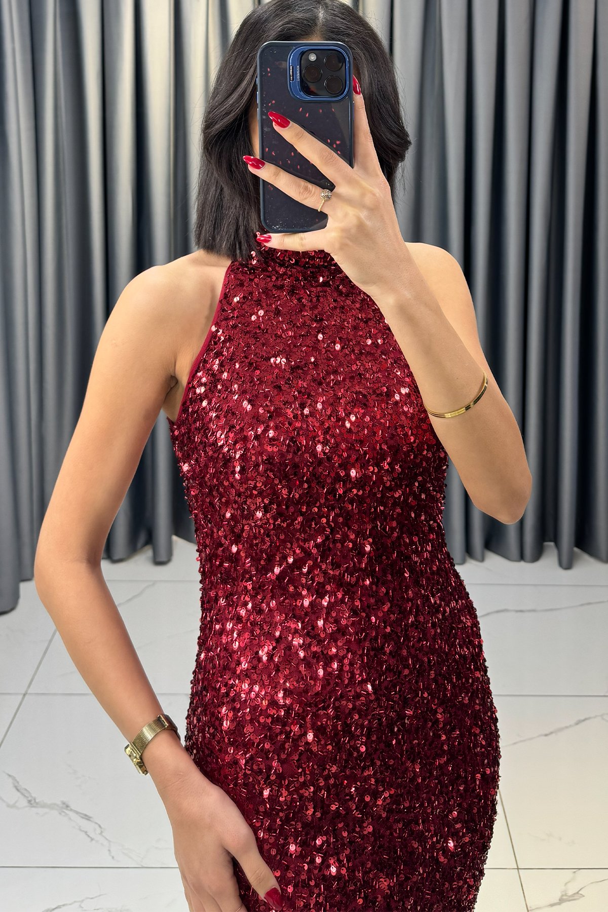 Halter Yaka Payetli Yırtmaçlı Abiye Kırmızı