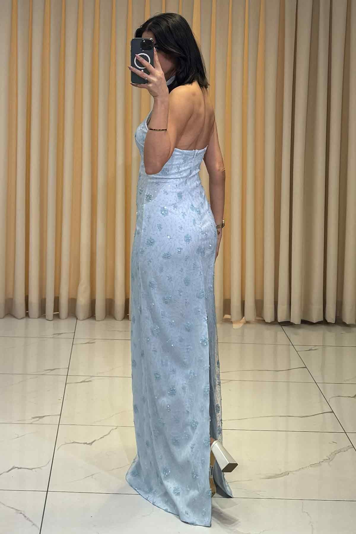Pul Payet İşlemeli Sırt Dekolteli Halter Yaka Uzun Abiye Bebe Mavi