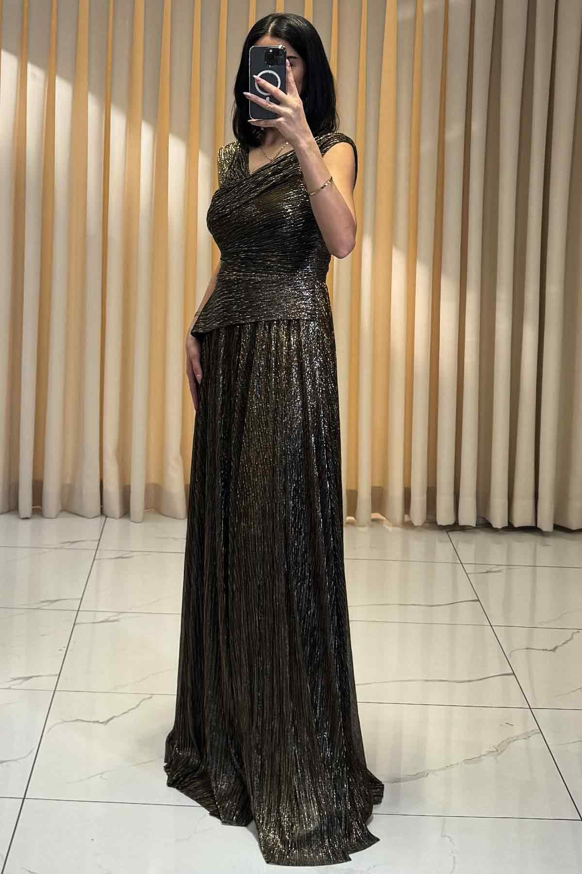 Simli Geniş Askı Detaylı Belden Oturtmalı Abiye Gold