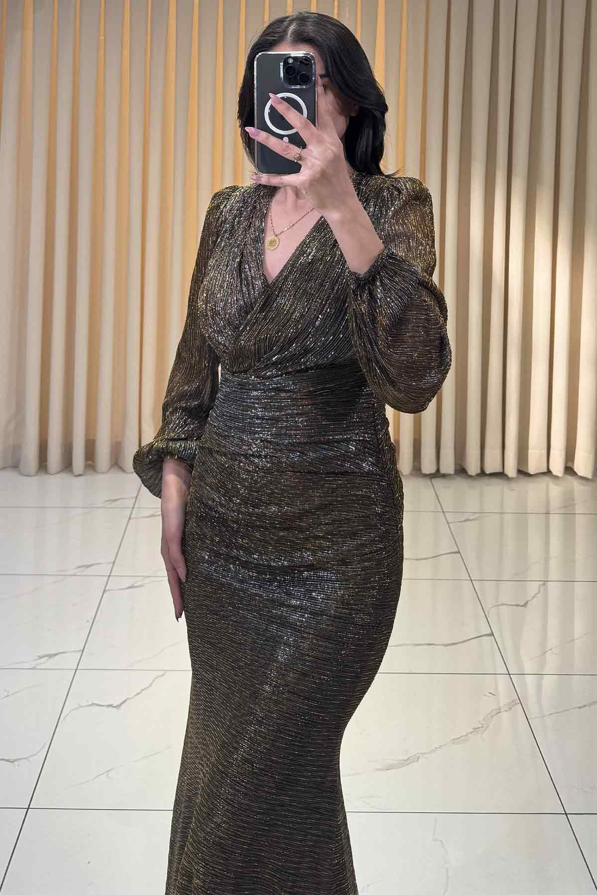 Simli V Yaka Uzun Kollu Balık Model Abiye Gold