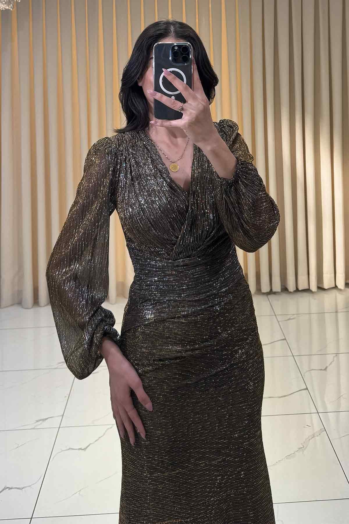 Simli V Yaka Uzun Kollu Balık Model Abiye Gold