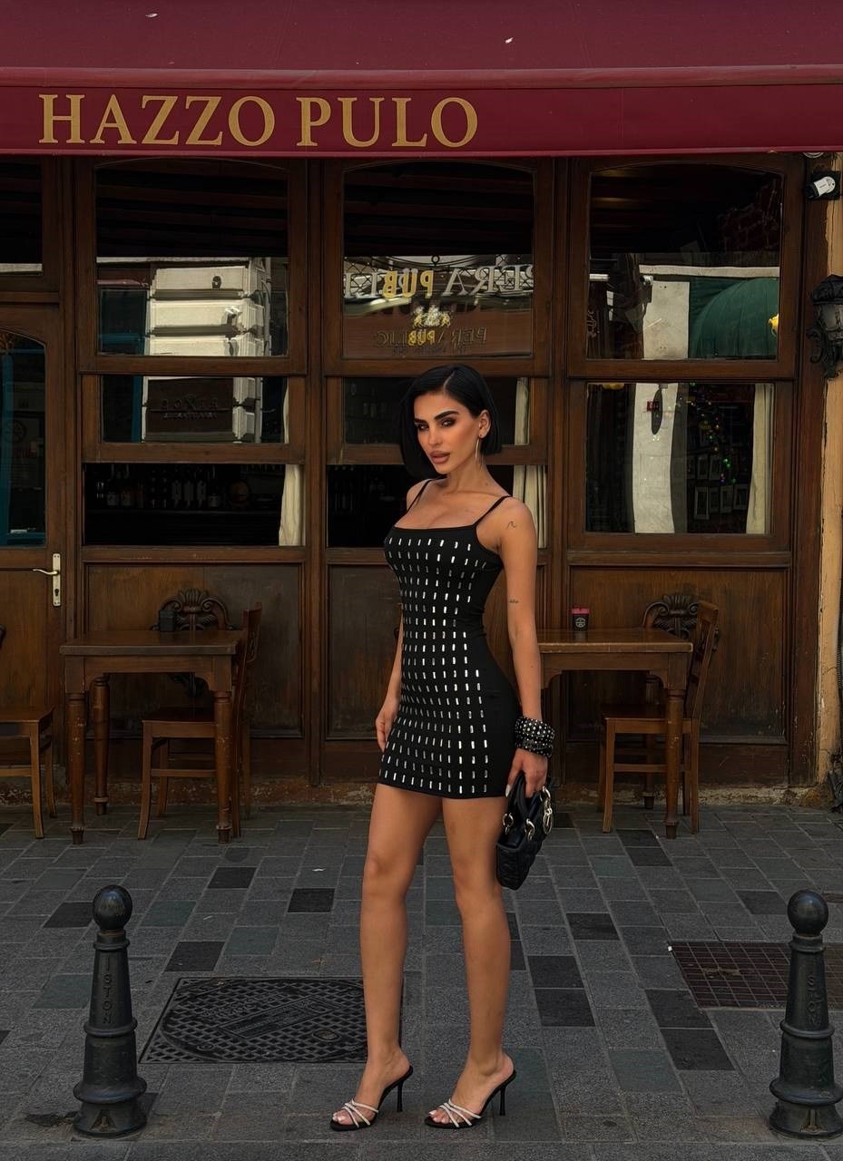 Baget Taşlı Askılı Mini Elbise