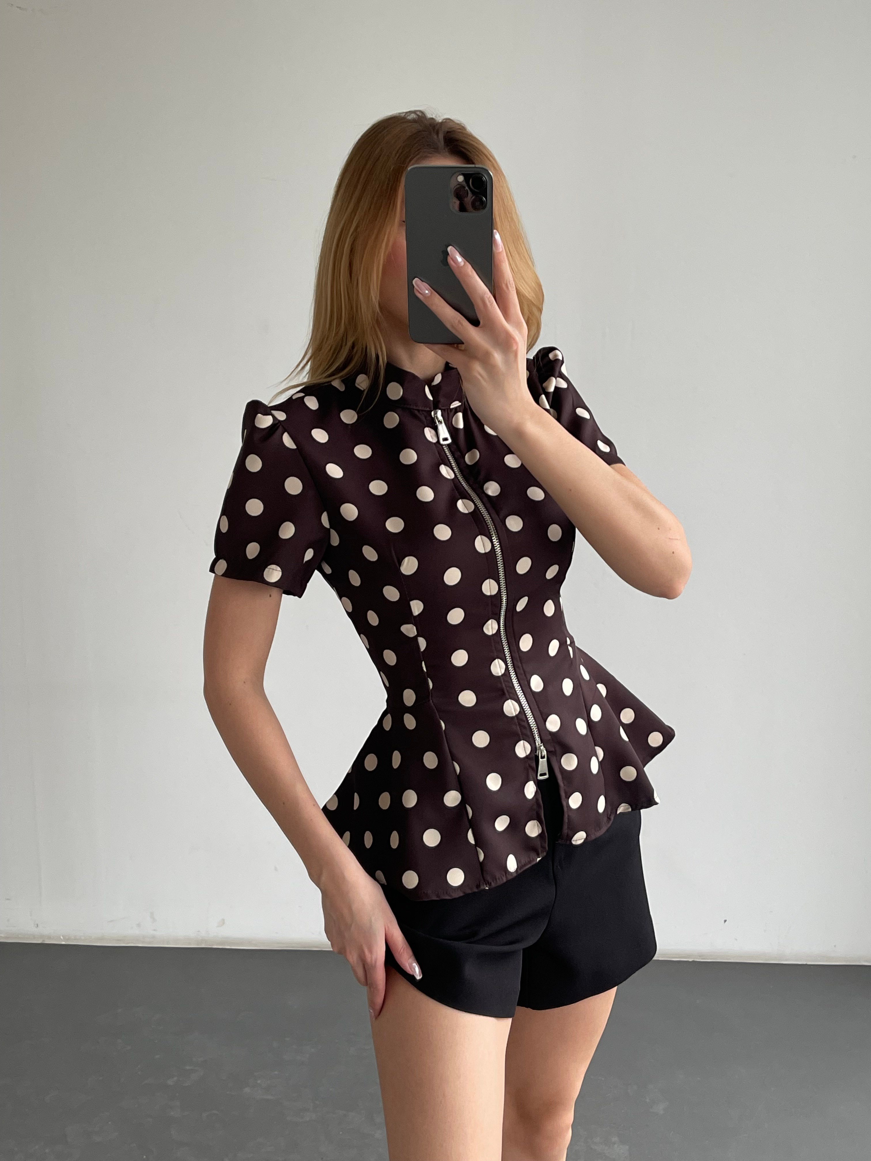 Fermuar Detaylı Puantiyeli Peplum Bluz