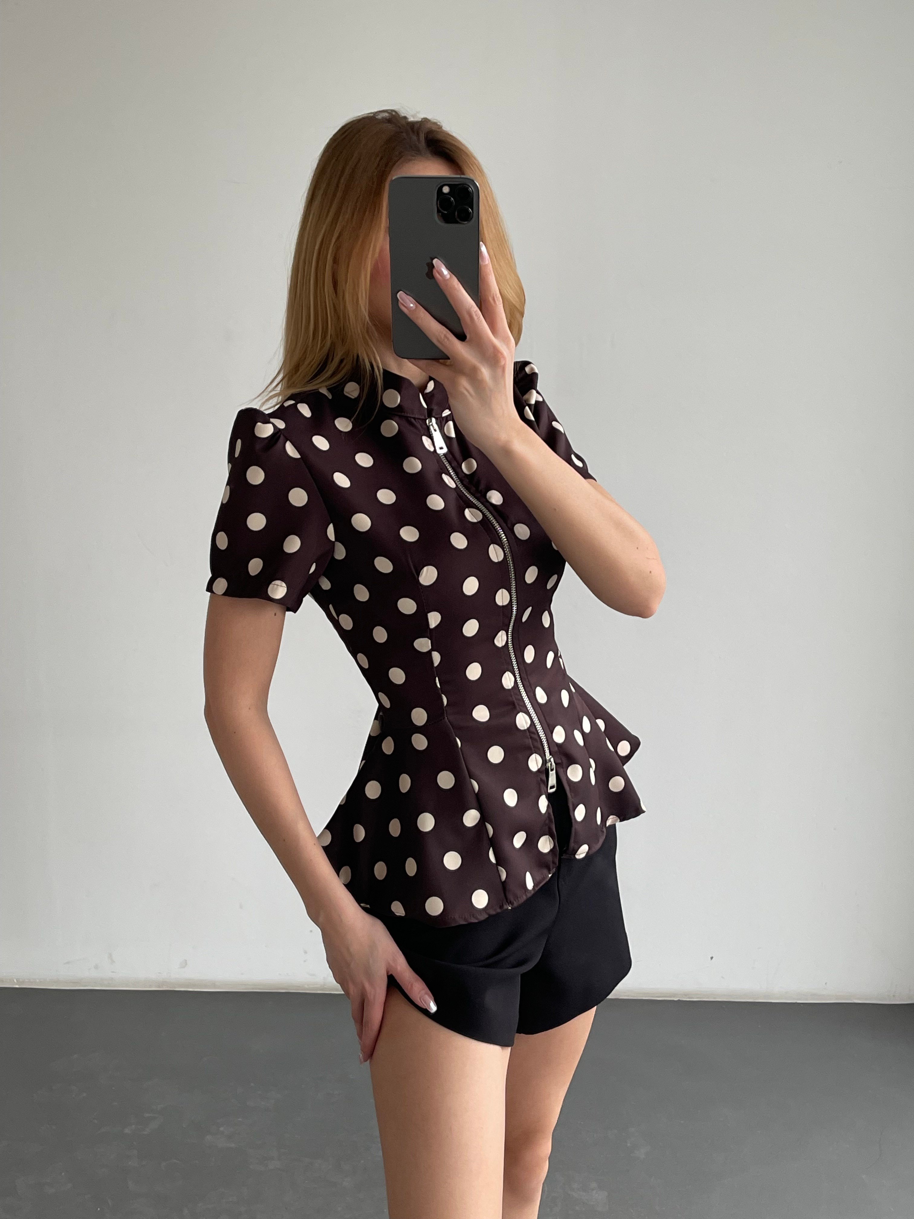 Fermuar Detaylı Puantiyeli Peplum Bluz