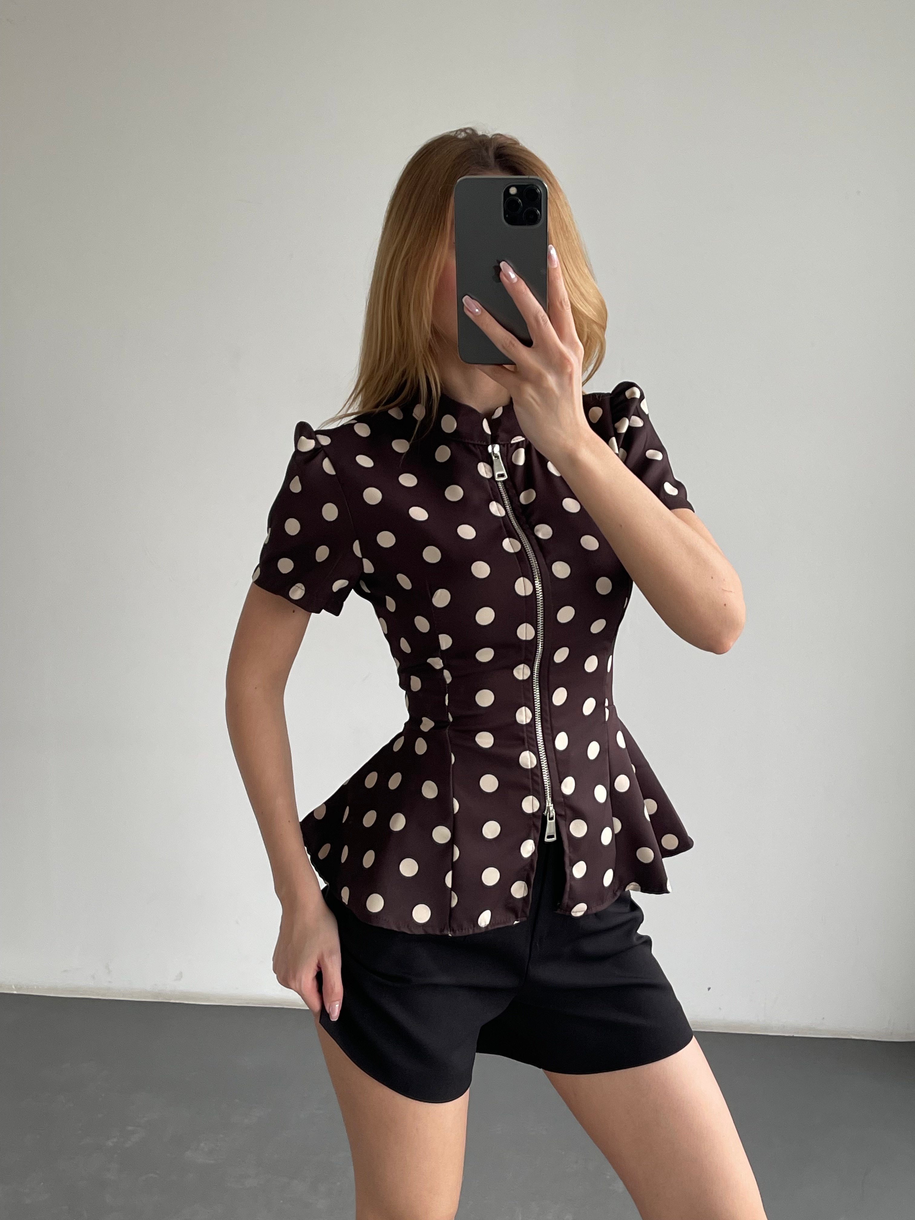 Fermuar Detaylı Puantiyeli Peplum Bluz