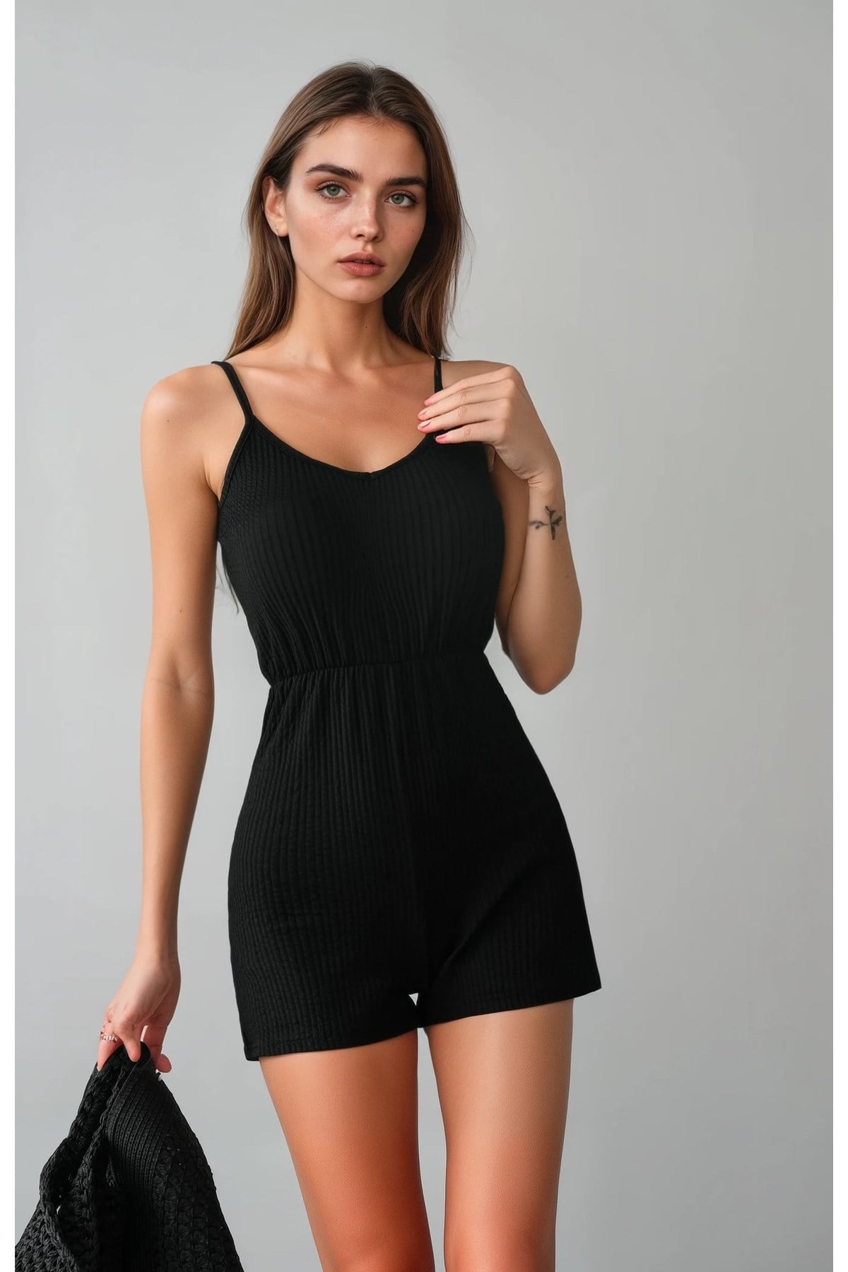 Kadın Beli Lastikli Askılı Şort Tulum