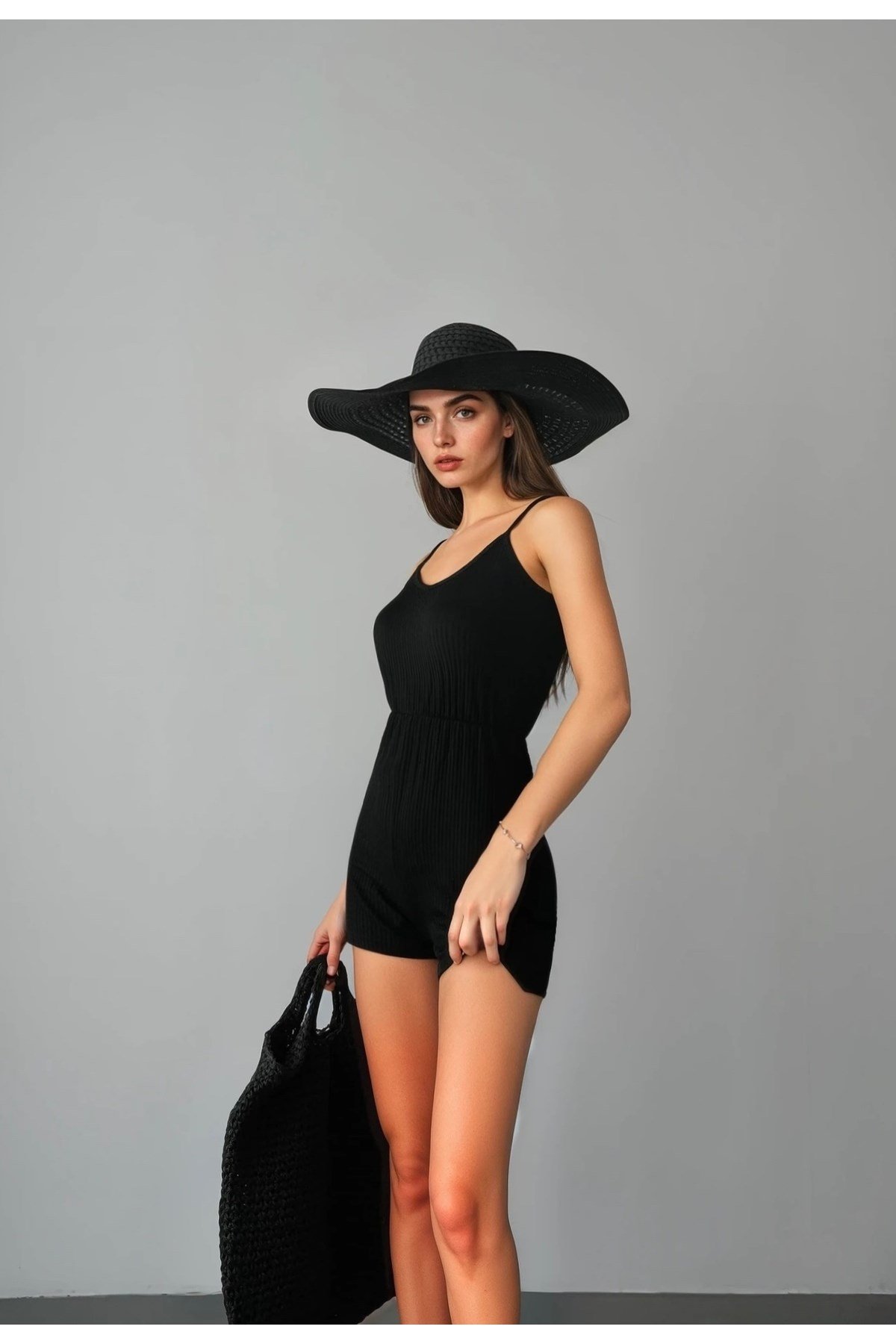 Kadın Beli Lastikli Askılı Şort Tulum