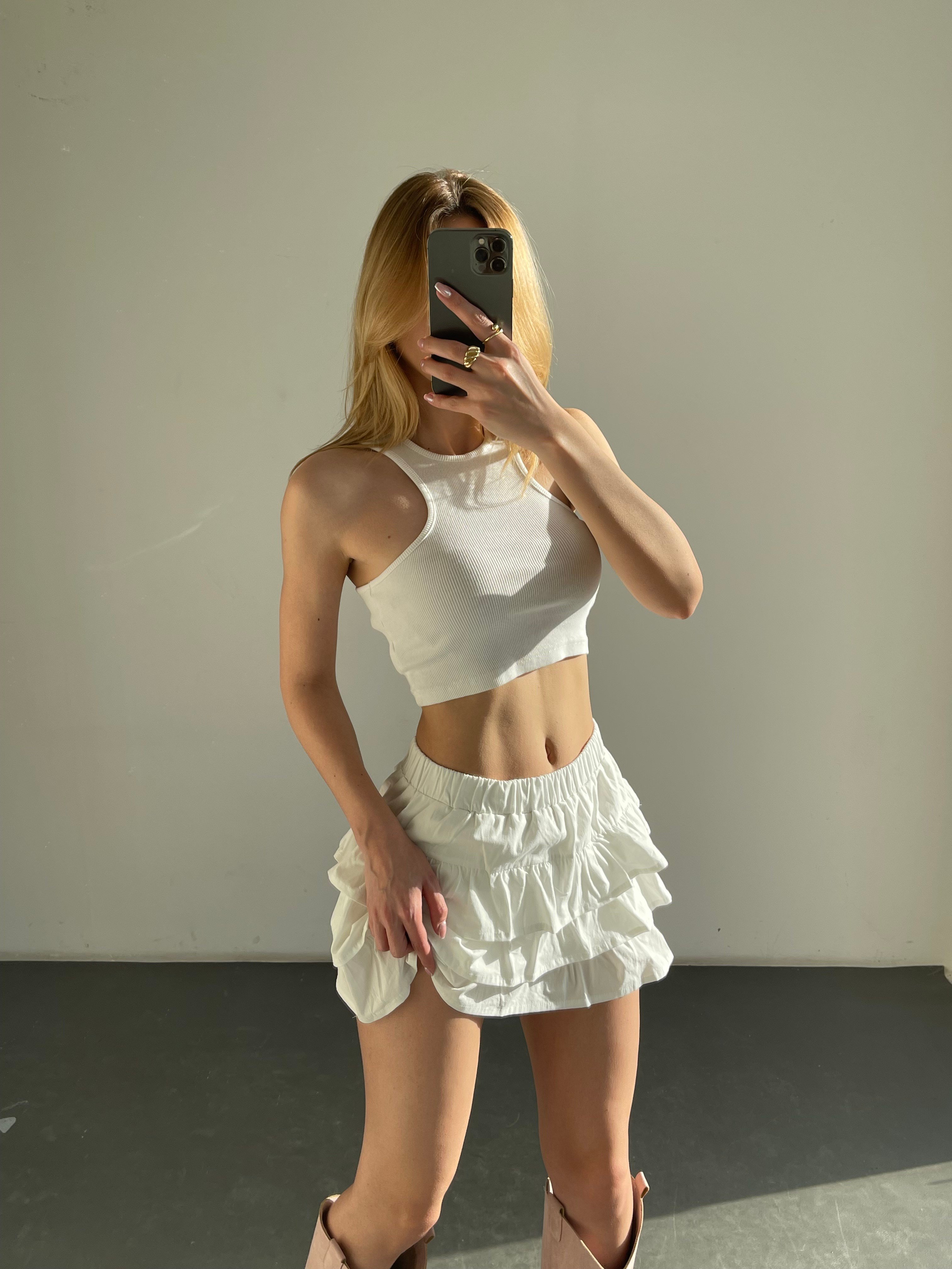 Kadın İçi Şortlu Fırfırlı Mini Etek