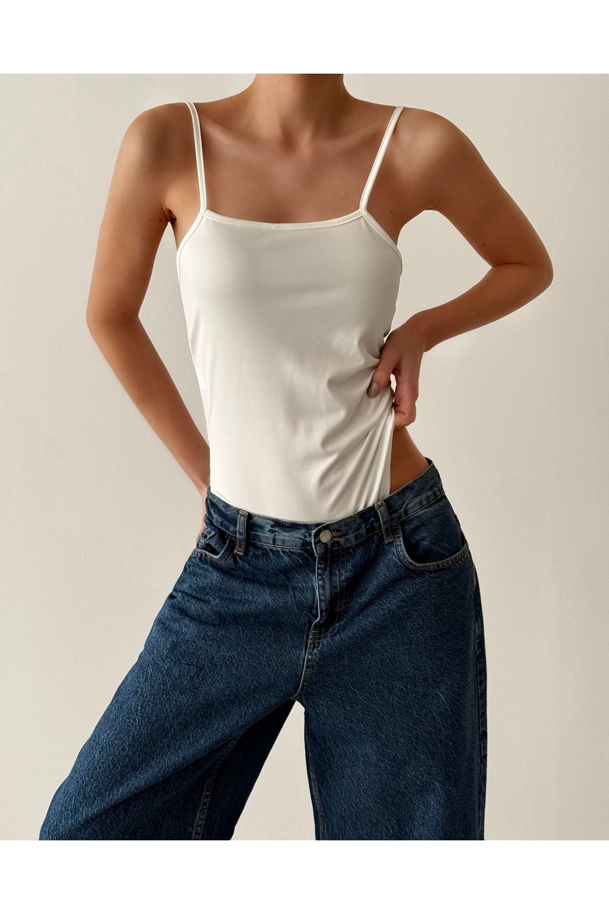 Kadın İnce Askılı Bodysuit