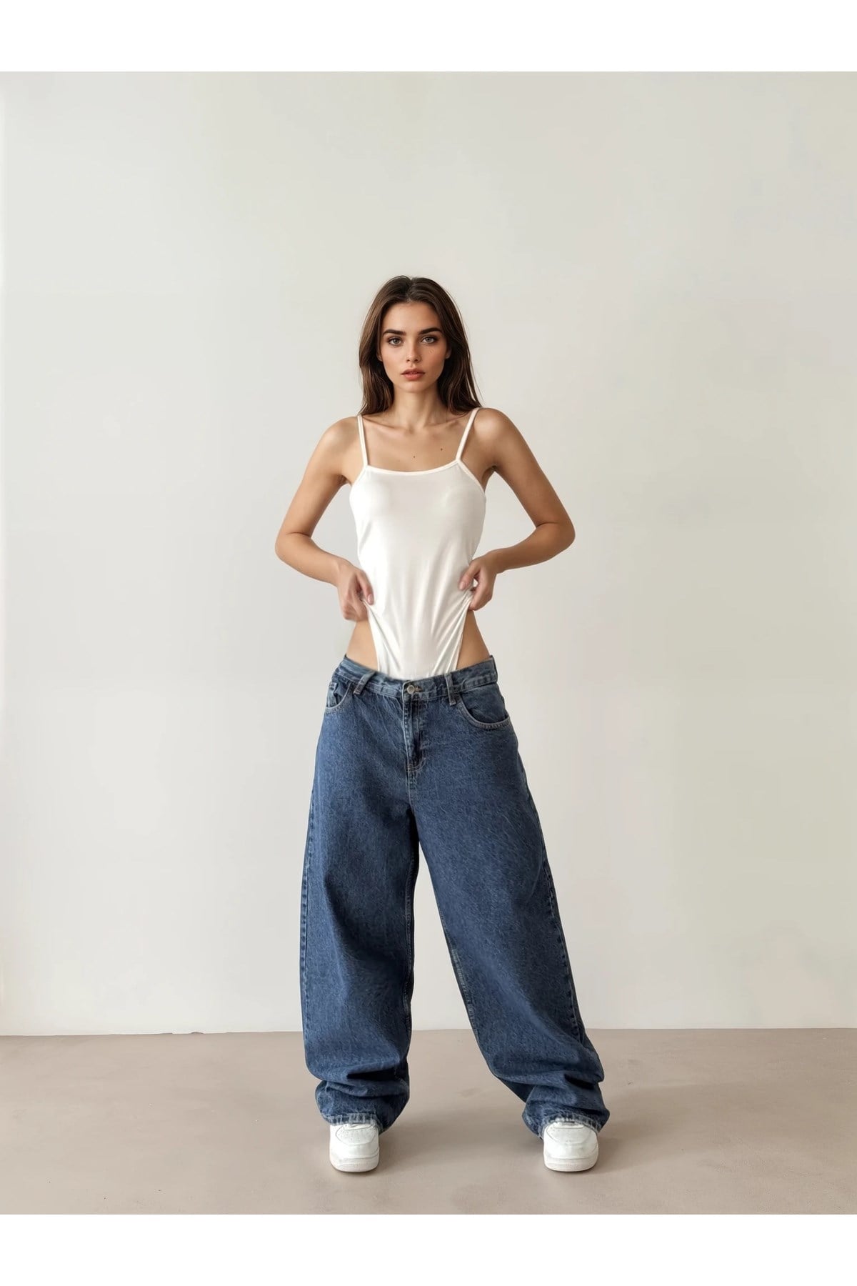 Kadın İnce Askılı Bodysuit
