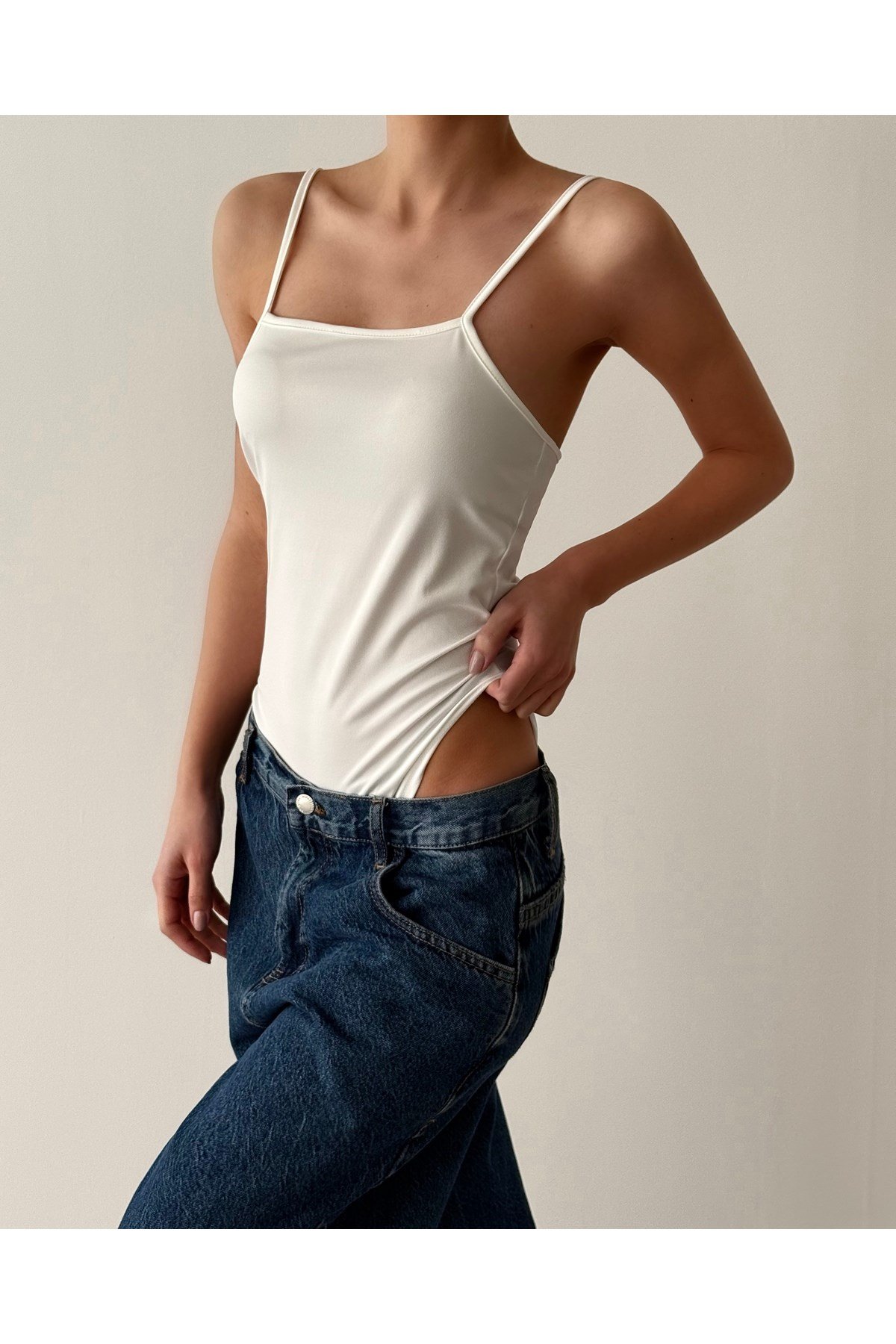 Kadın İnce Askılı Bodysuit