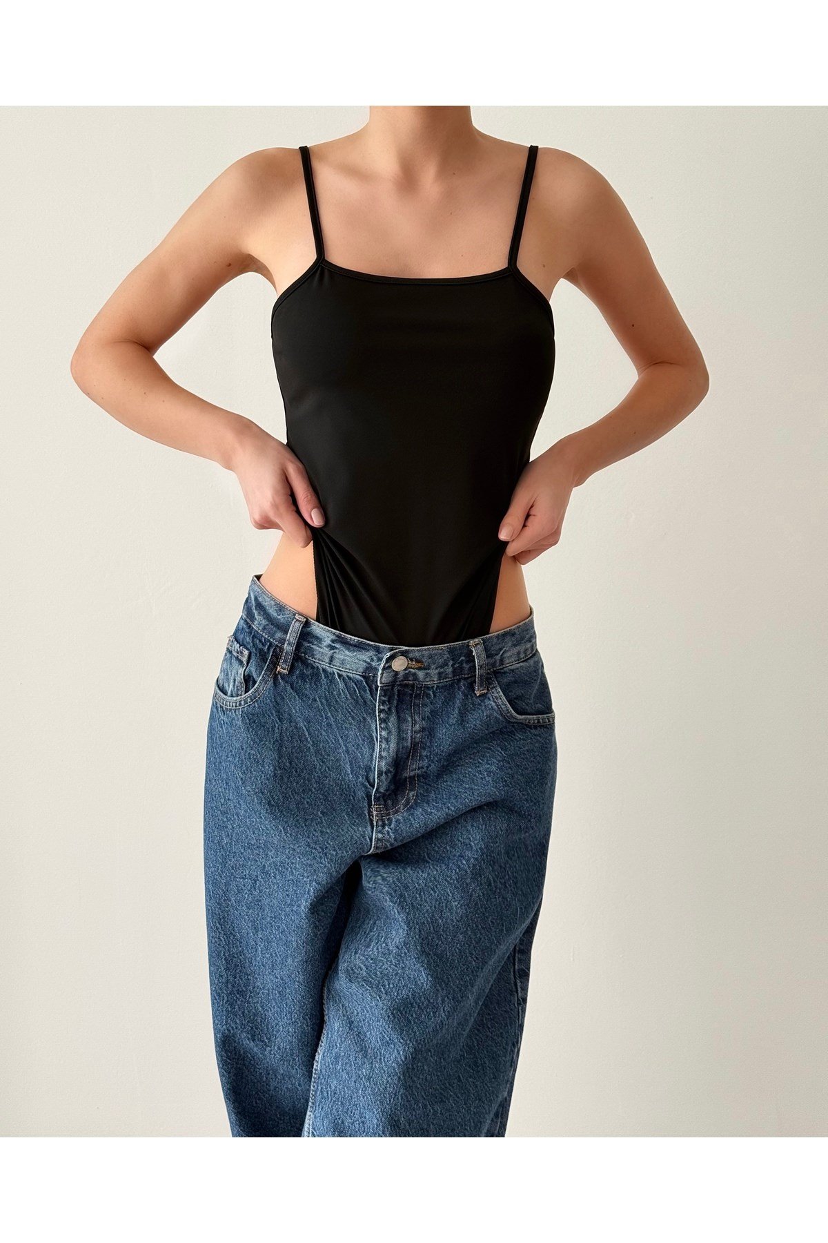 Kadın İnce Askılı Bodysuit