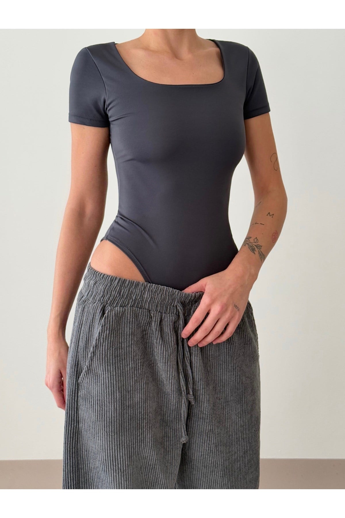 Kadın Kare Yaka Bodysuit