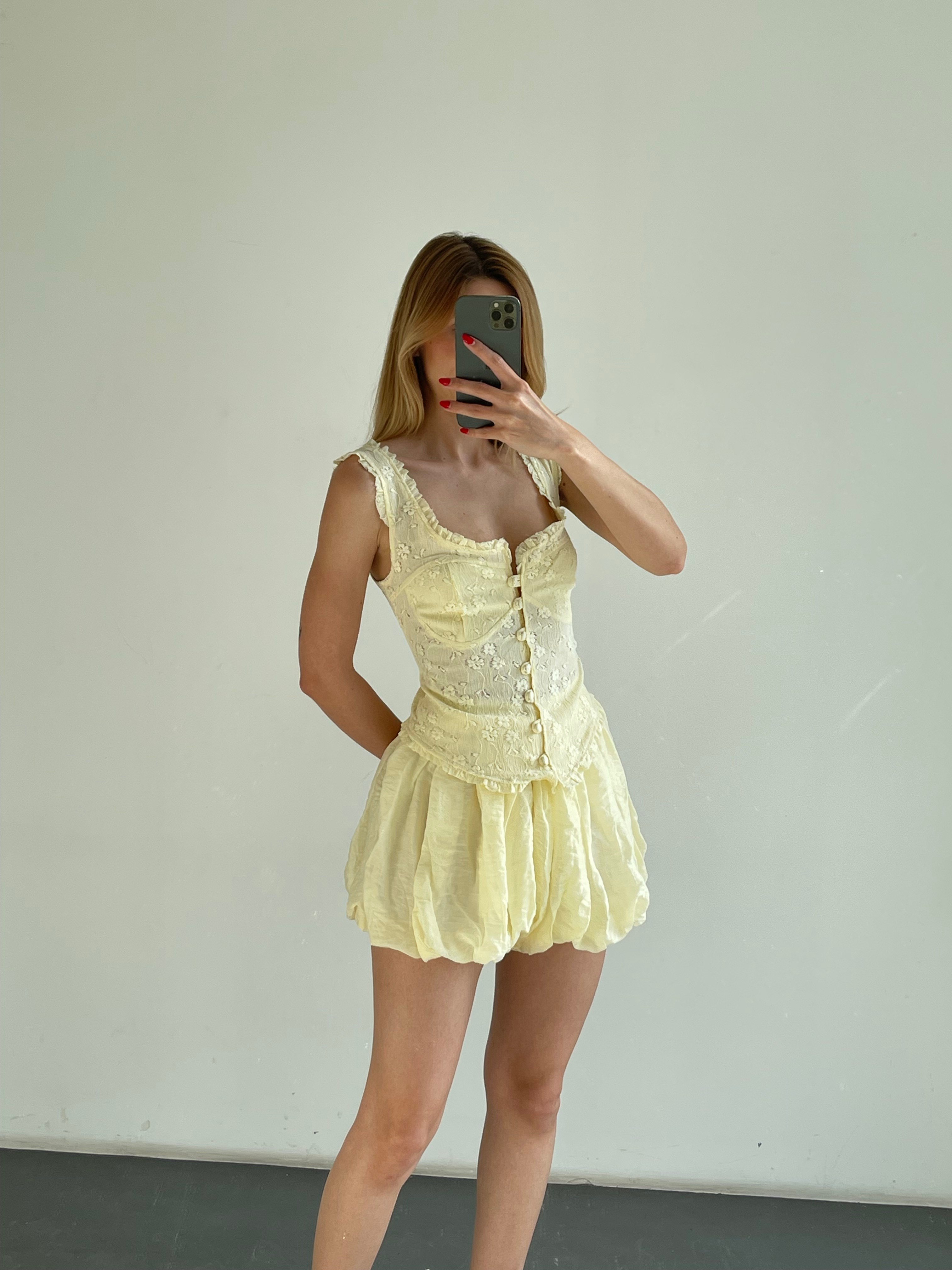 Sarı Dantel Detaylı Büstiyer & Balon Şort Takım