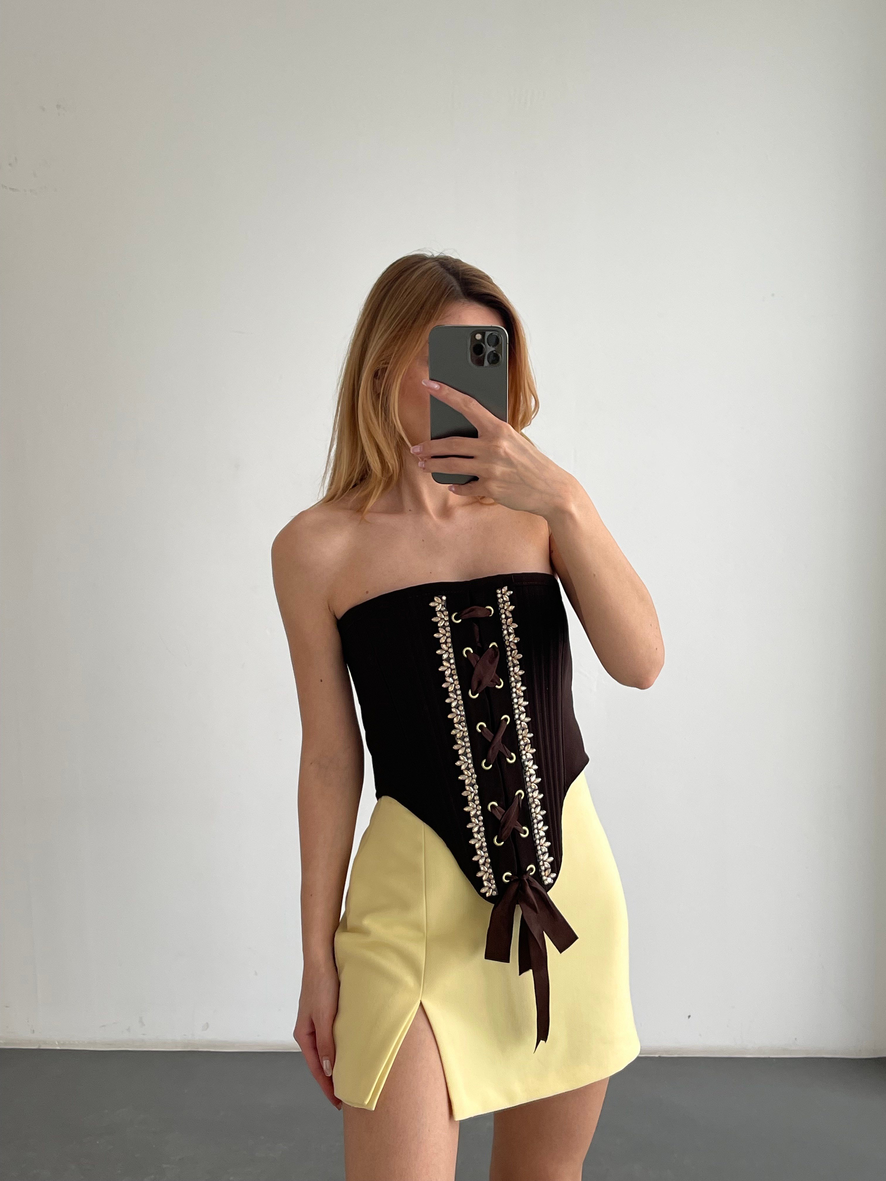 Taş Detaylı Straplez Korse
