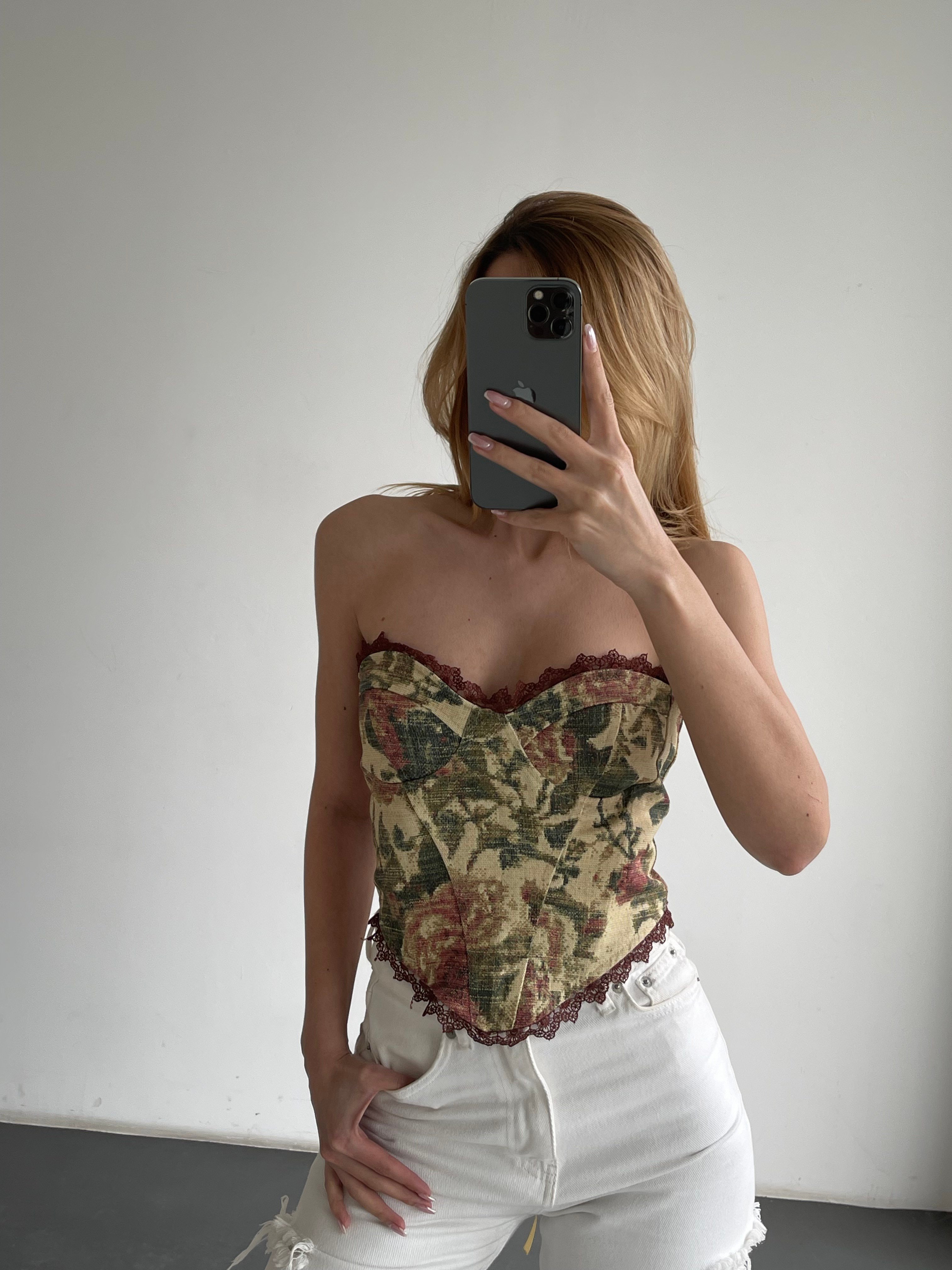 Vintage Rose Dantel Detaylı Goblen Desenli Straplez Korse Büstiyer