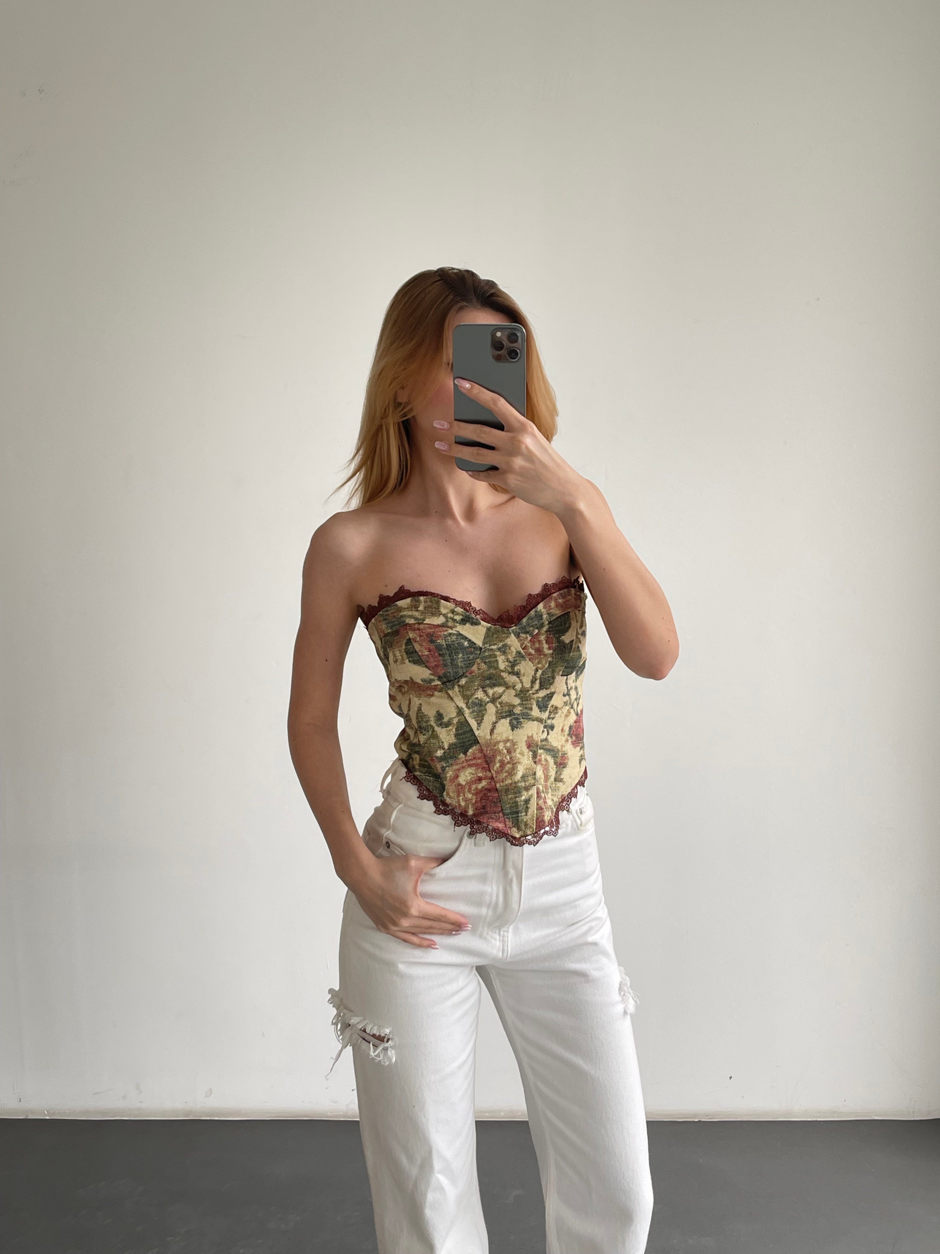 Vintage Rose Dantel Detaylı Goblen Desenli Straplez Korse Büstiyer