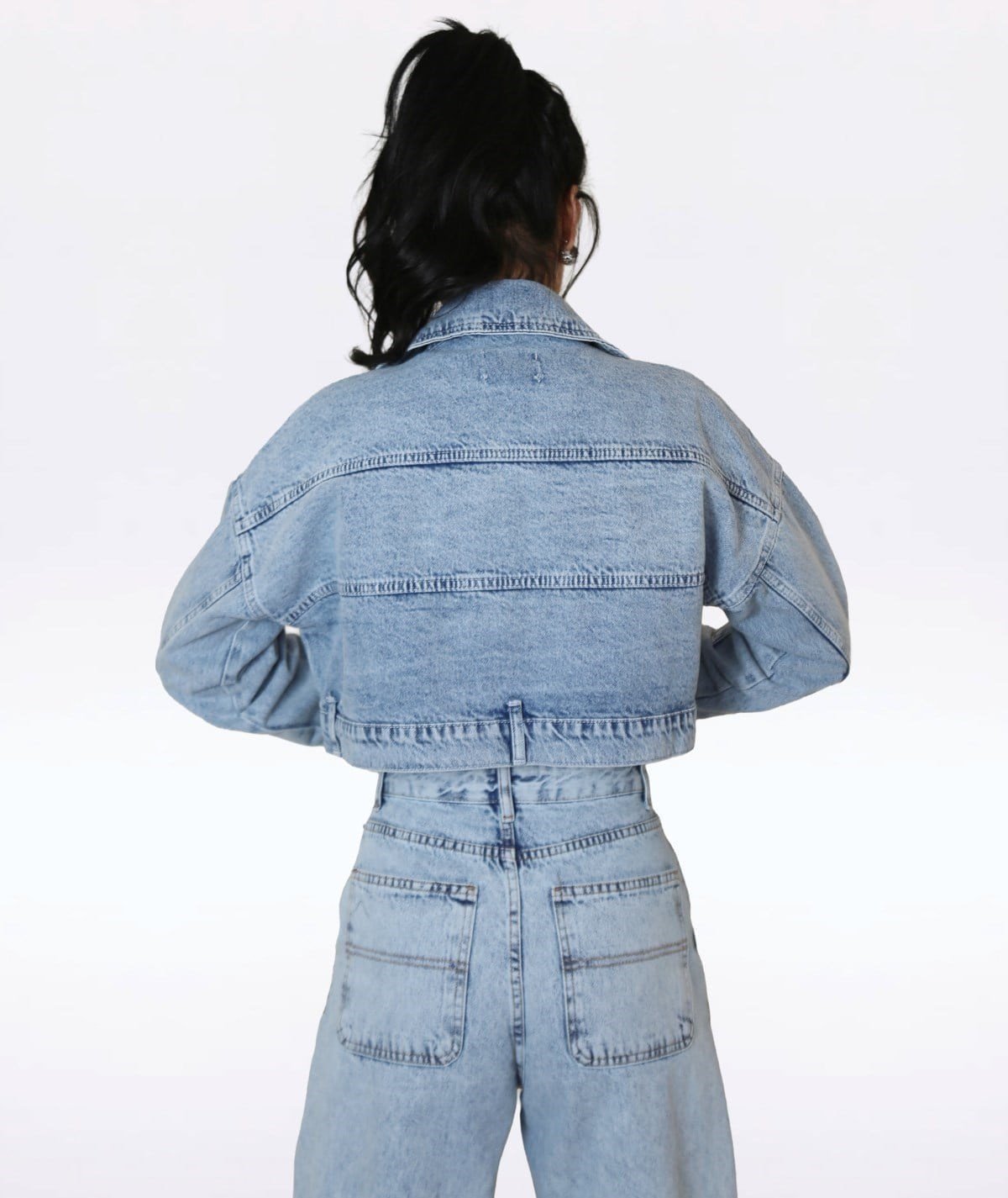 Çapraz Düğme Detaylı Crop Denim Ceket
