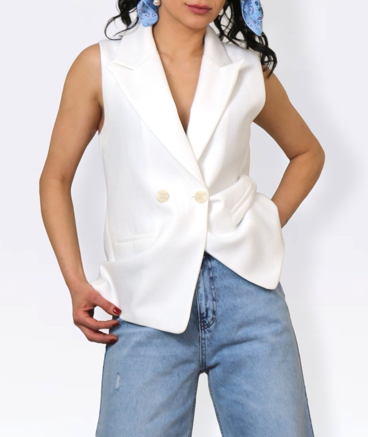 Çift Düğmeli Klasik Kesim Beyaz Yelek