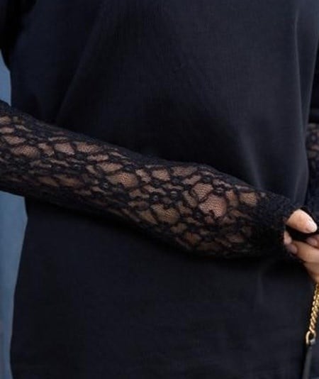 Kolu Dantelli T-shirt - Siyah