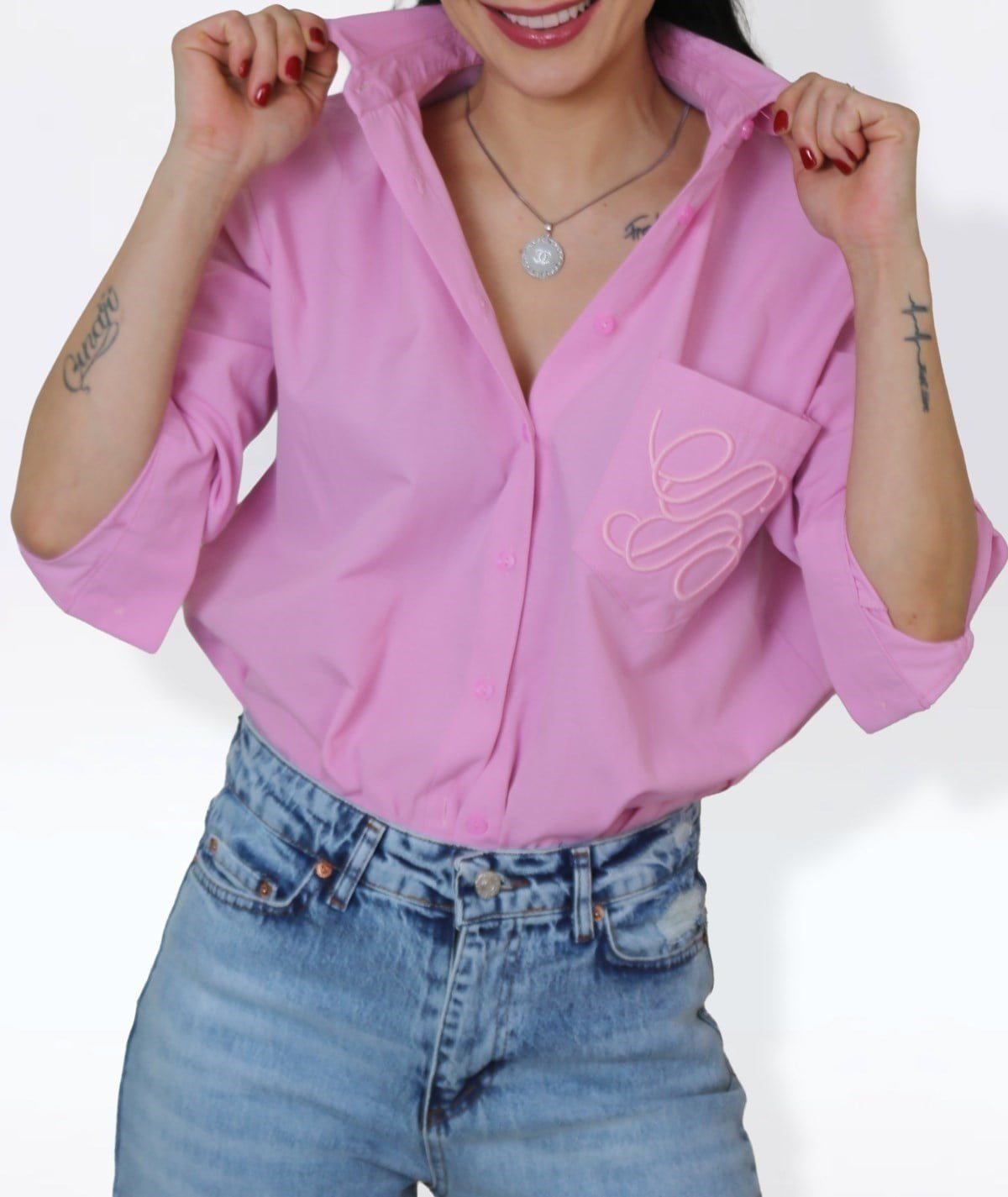 Pembe Gömlek