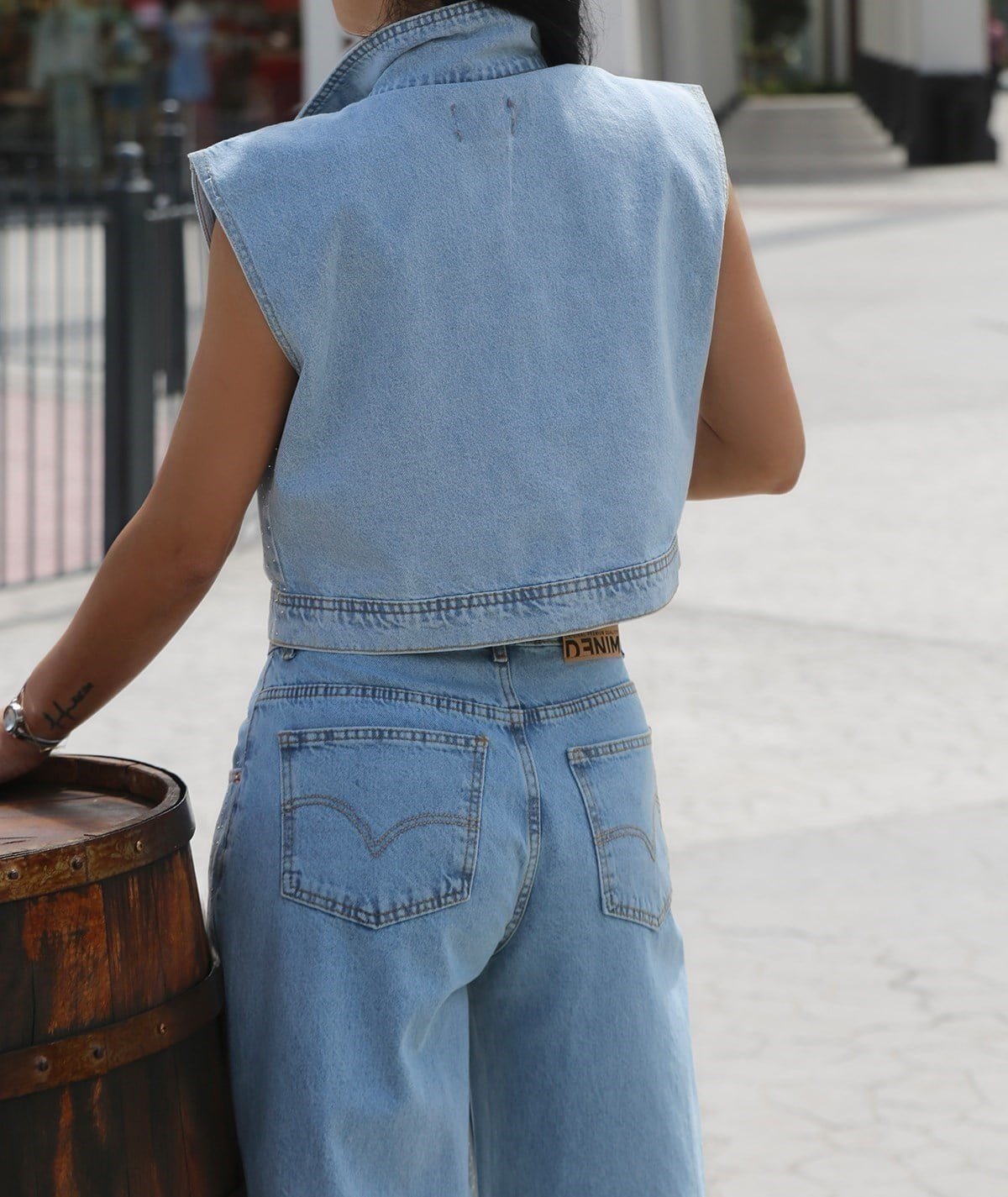 Taş Detaylı Denim Yelek & Pantolon Takım