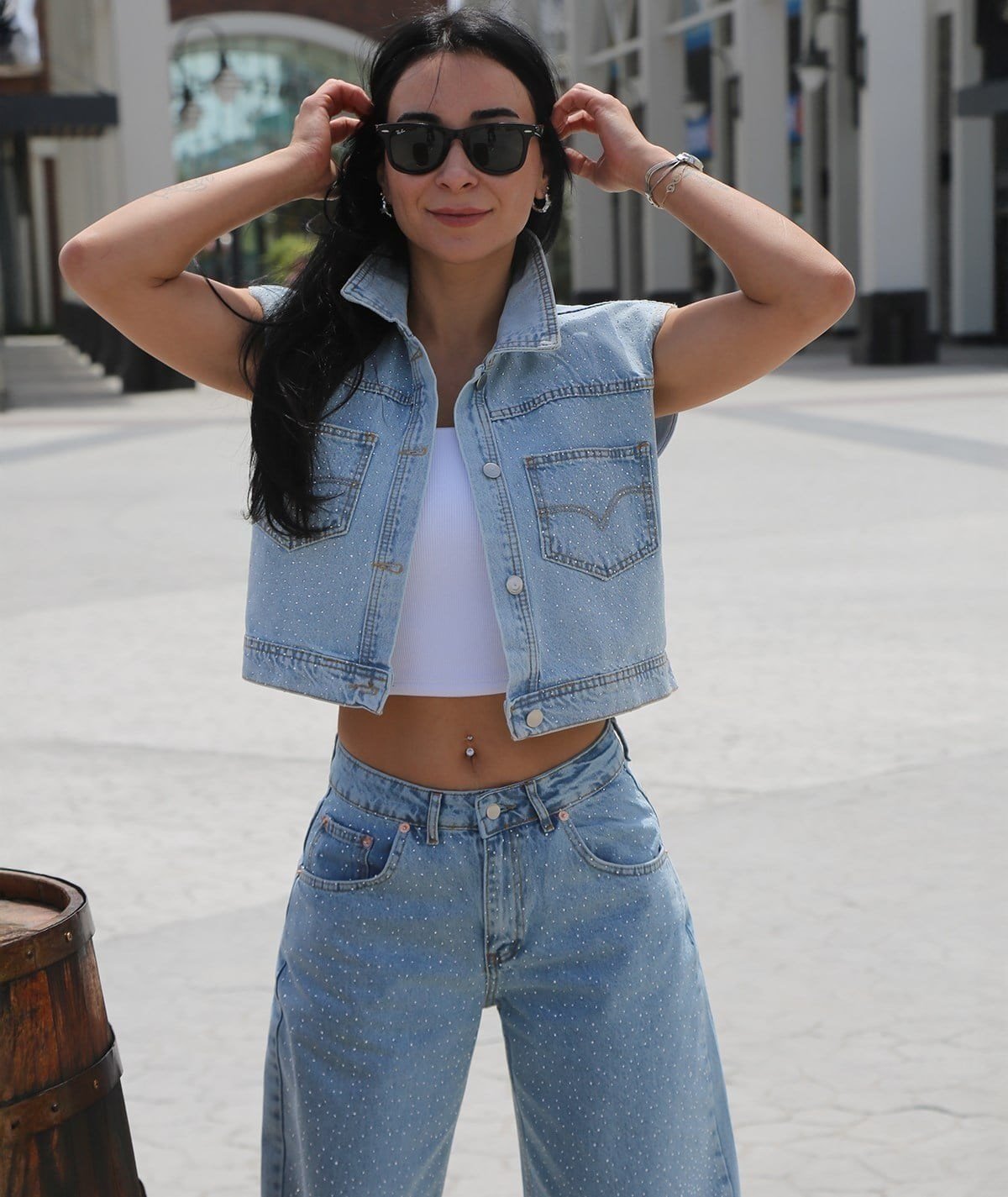 Taş Detaylı Denim Yelek & Pantolon Takım