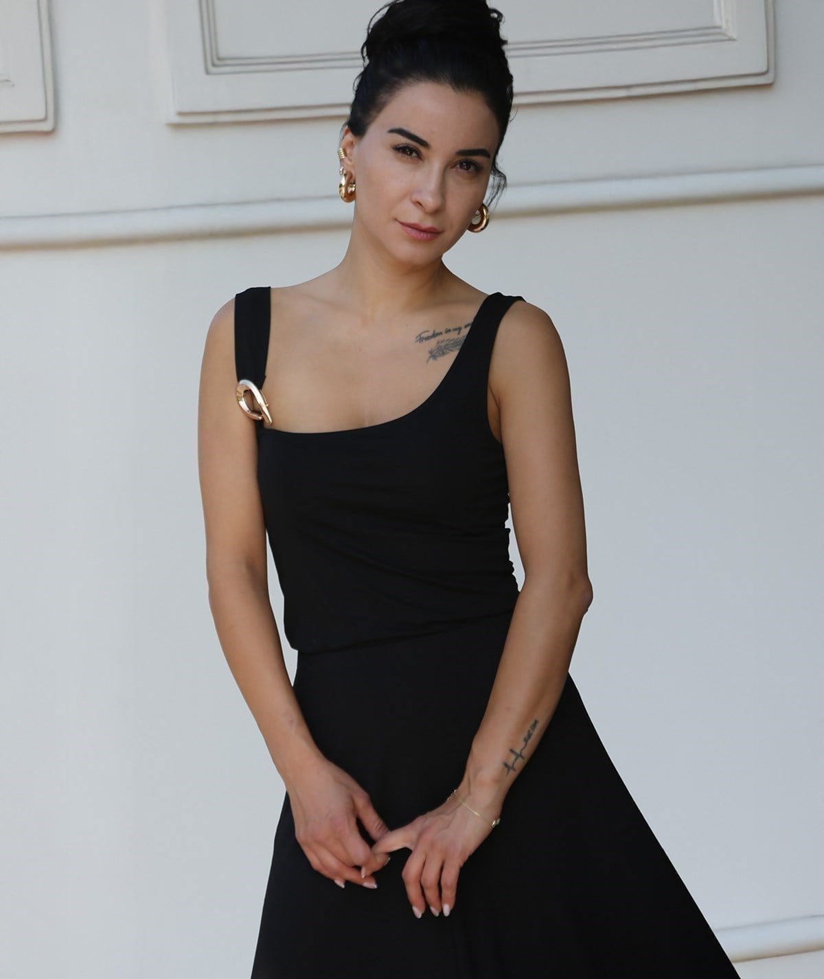 Tokalı Bluz & Etek Takım – Siyah