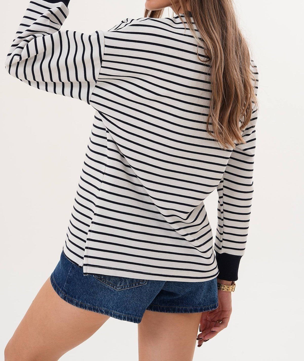 Yuvarlak Yaka Çizgili Sweatshirt