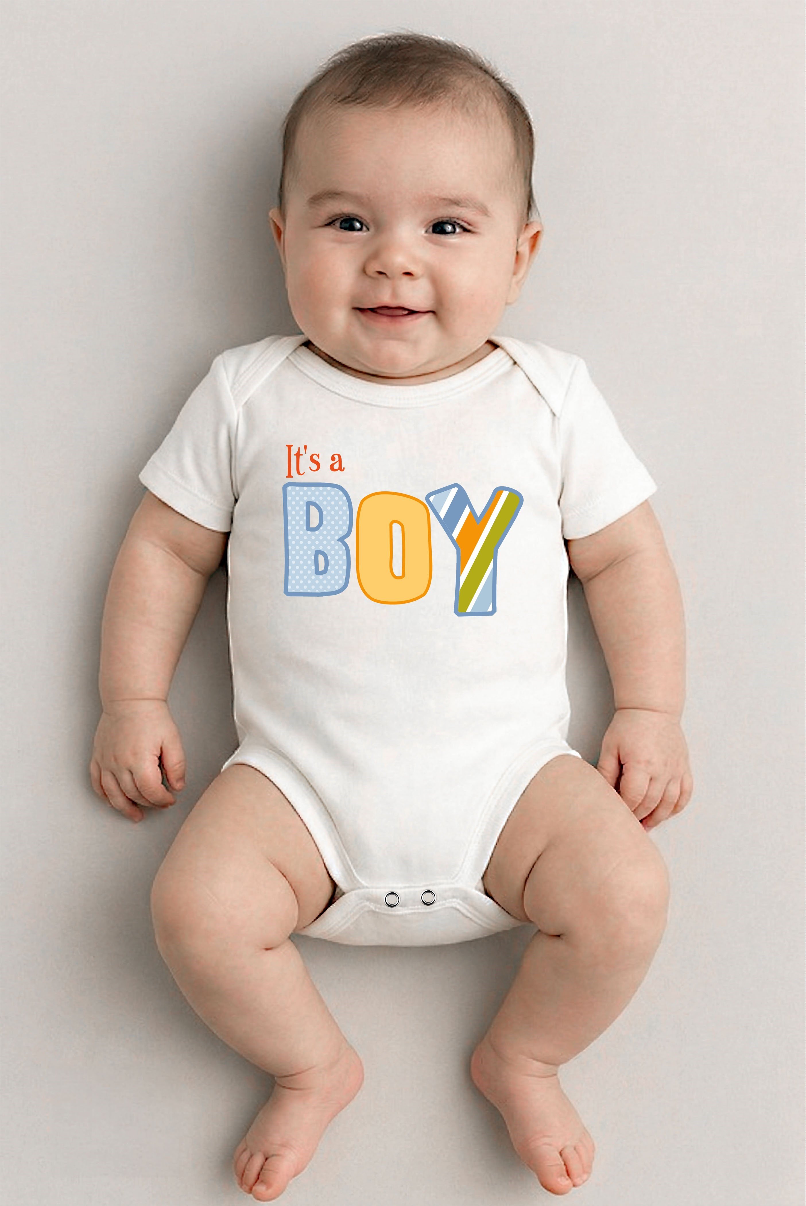 Beyaz kısa kol ıt's a Boy temalı baskılı Bebek Zıbın Bisiklet Yaka Unisex Body %100 Pamuk