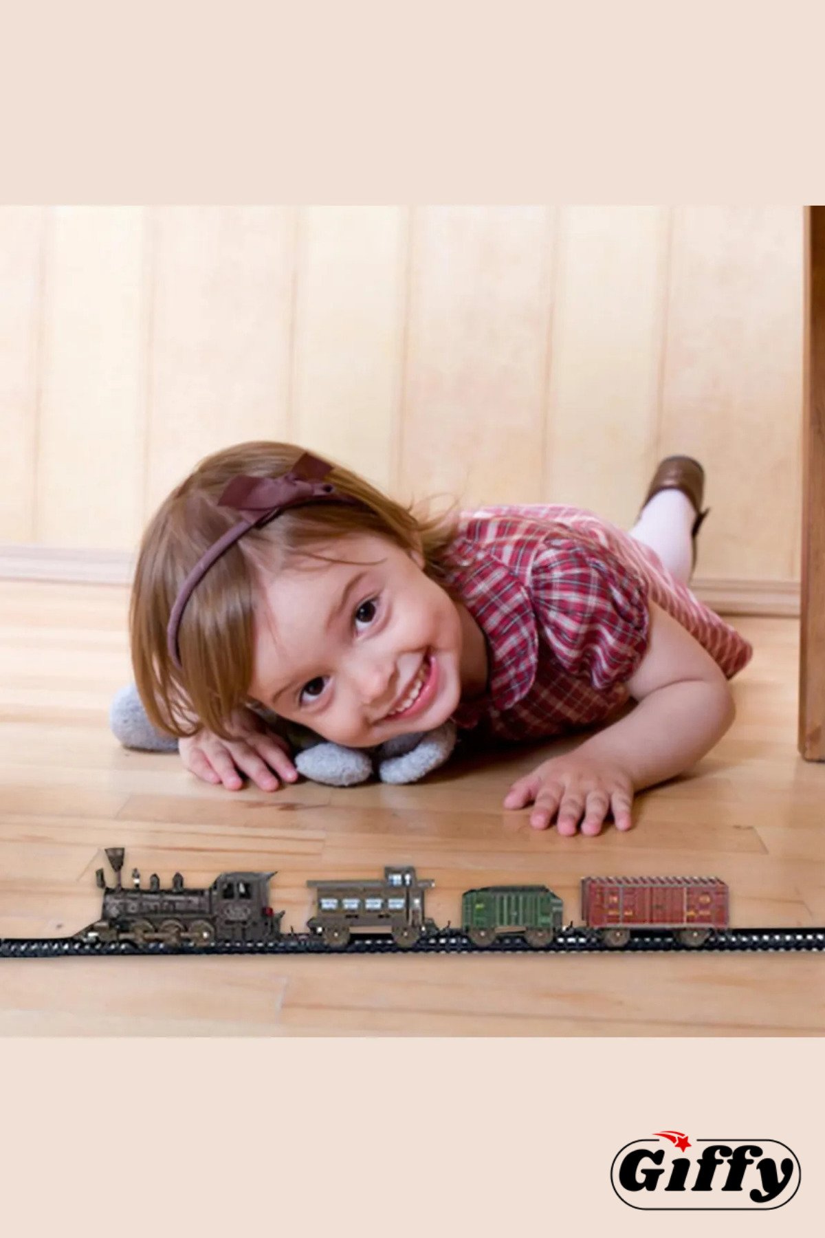 Oyuncak Sesli Işıklı Ve Buharlı Tren 15 Parça Oyun Buhar Atan Klasik 63 Cm Tren 4 Vagonlu