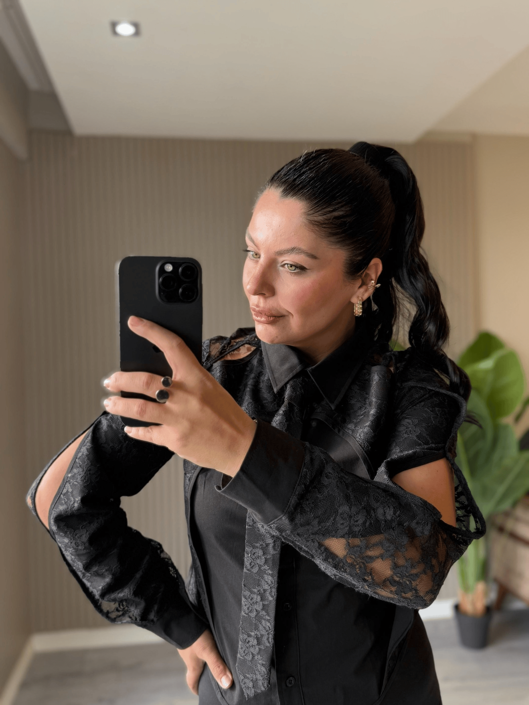 Tasarım Kravatlı Dantel Gömlek